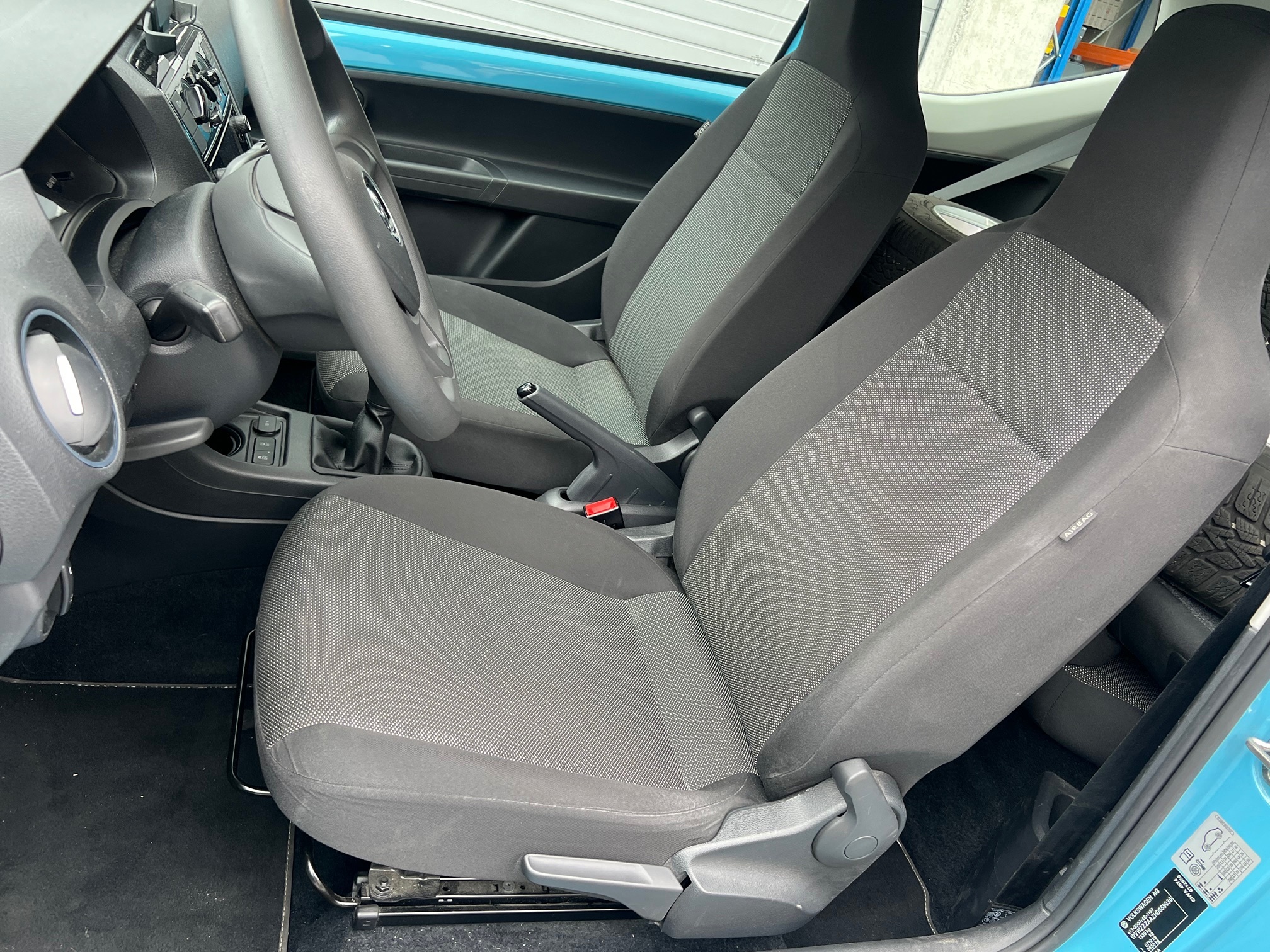 VW UP 1.0 BMT 44kW — zdjęcie 14