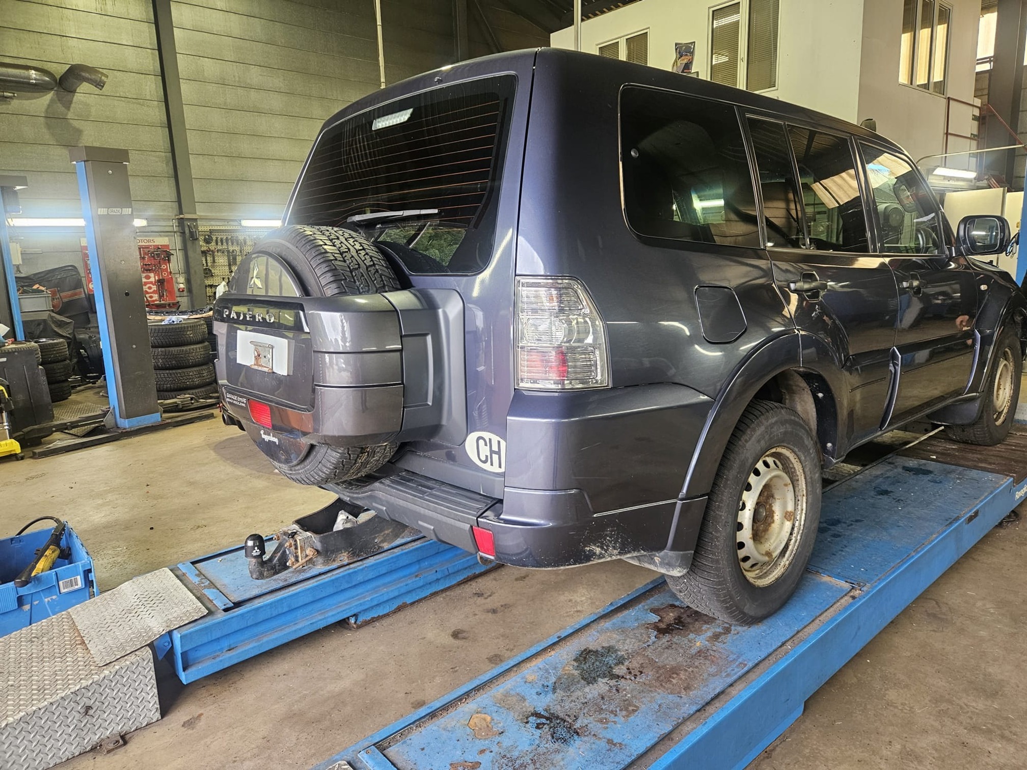 MITSUBISHI Pajero 3.2 DID — zdjęcie 4