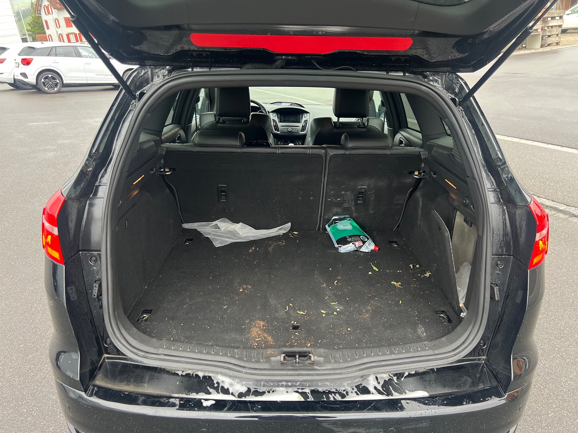 FORD Focus ST 2.0 TDCi — zdjęcie 12
