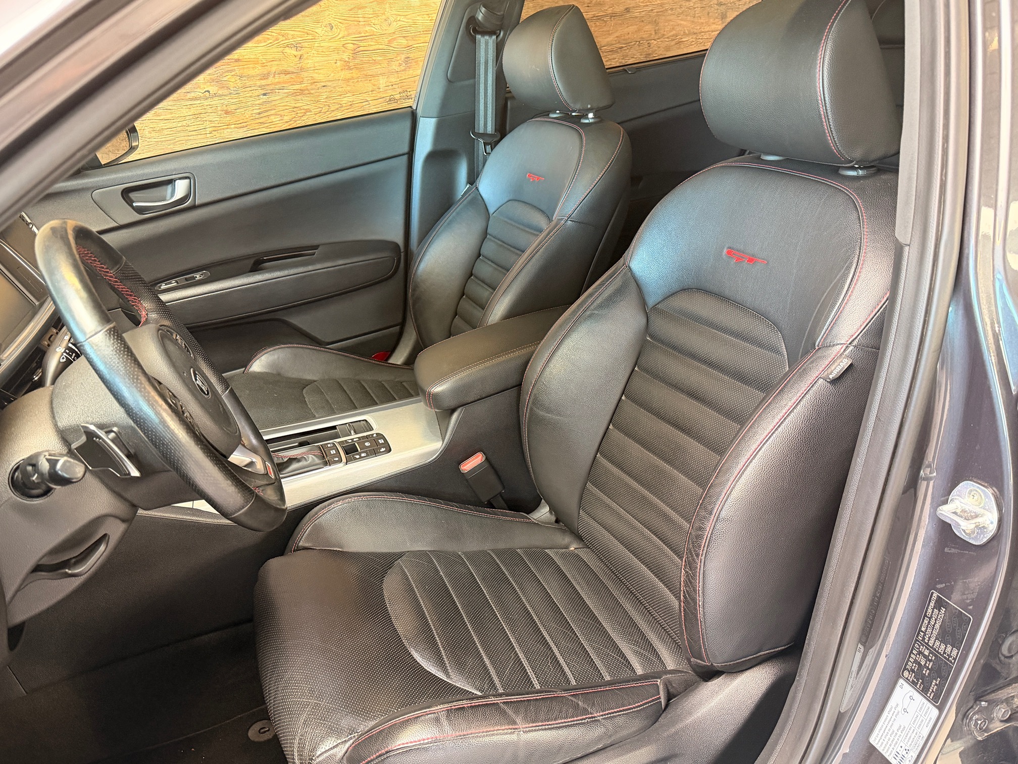 KIA Optima sw 2.0 GT — zdjęcie 6