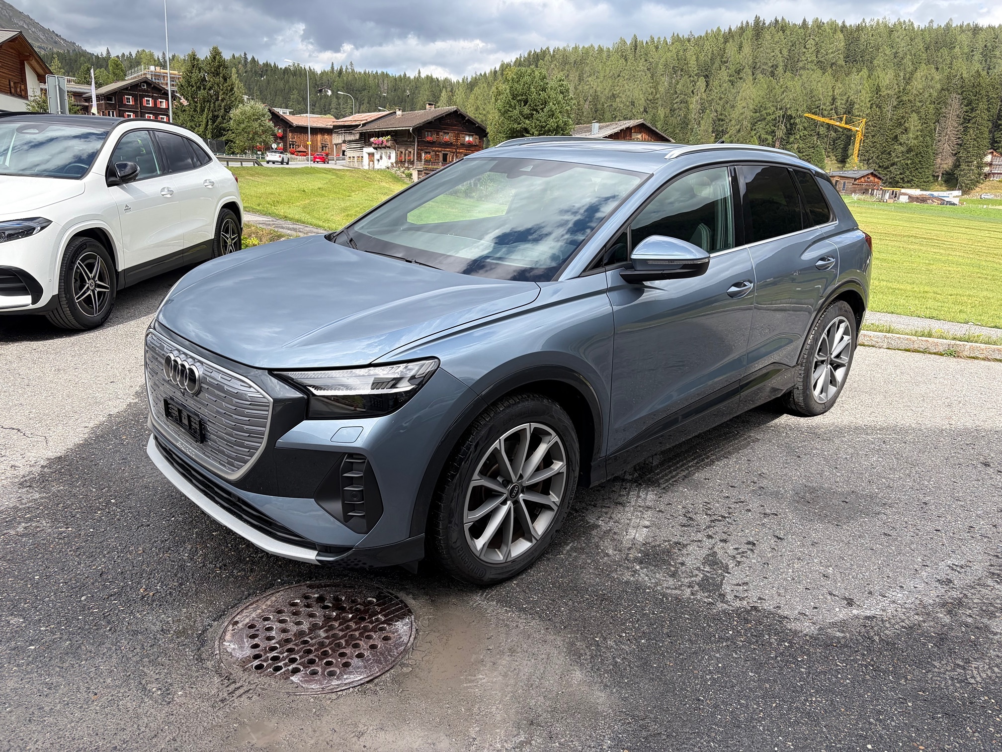 AUDI Q4 50 e-tron qu — zdjęcie 2