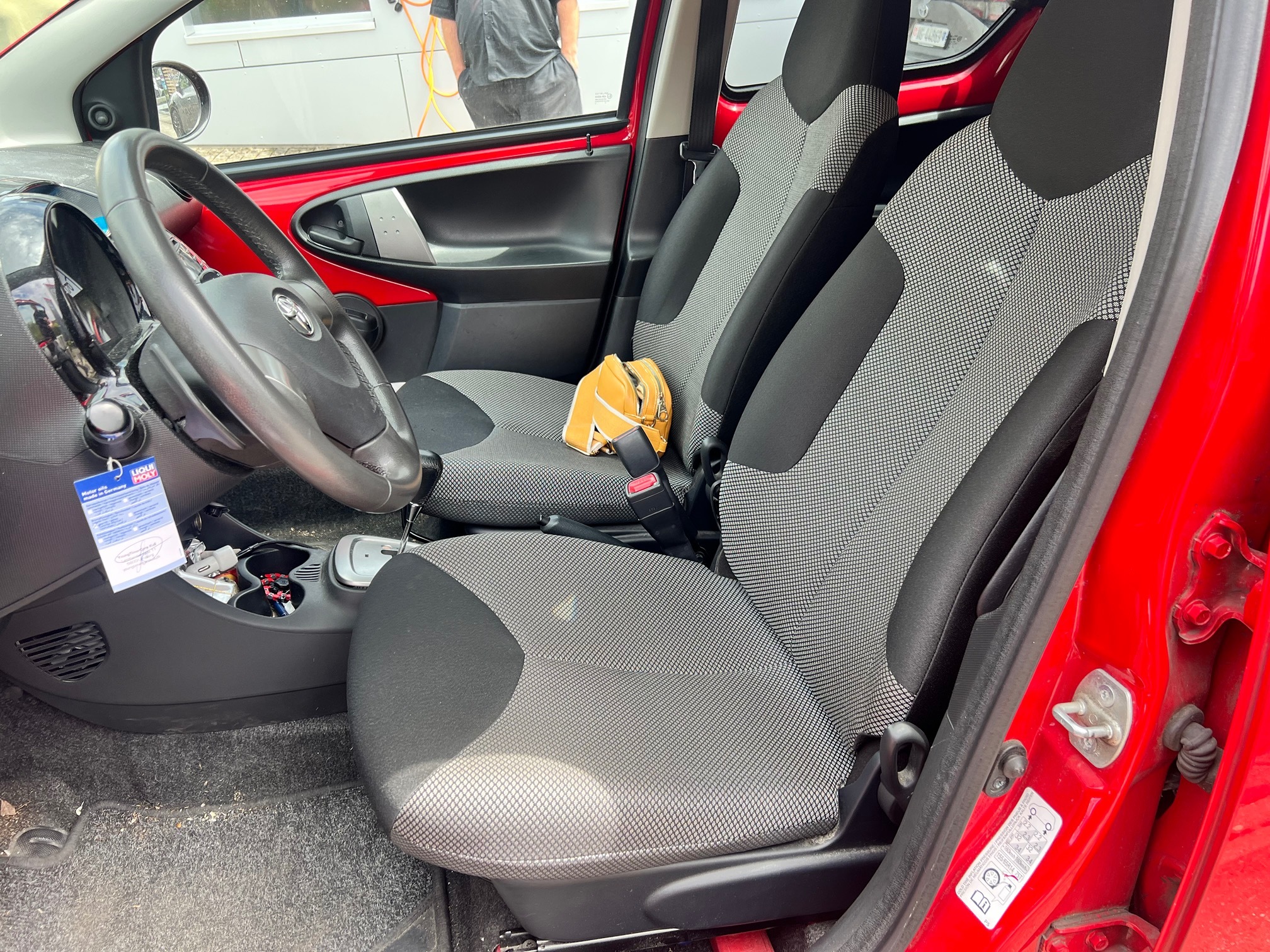 TOYOTA Aygo 1.0 — zdjęcie 12