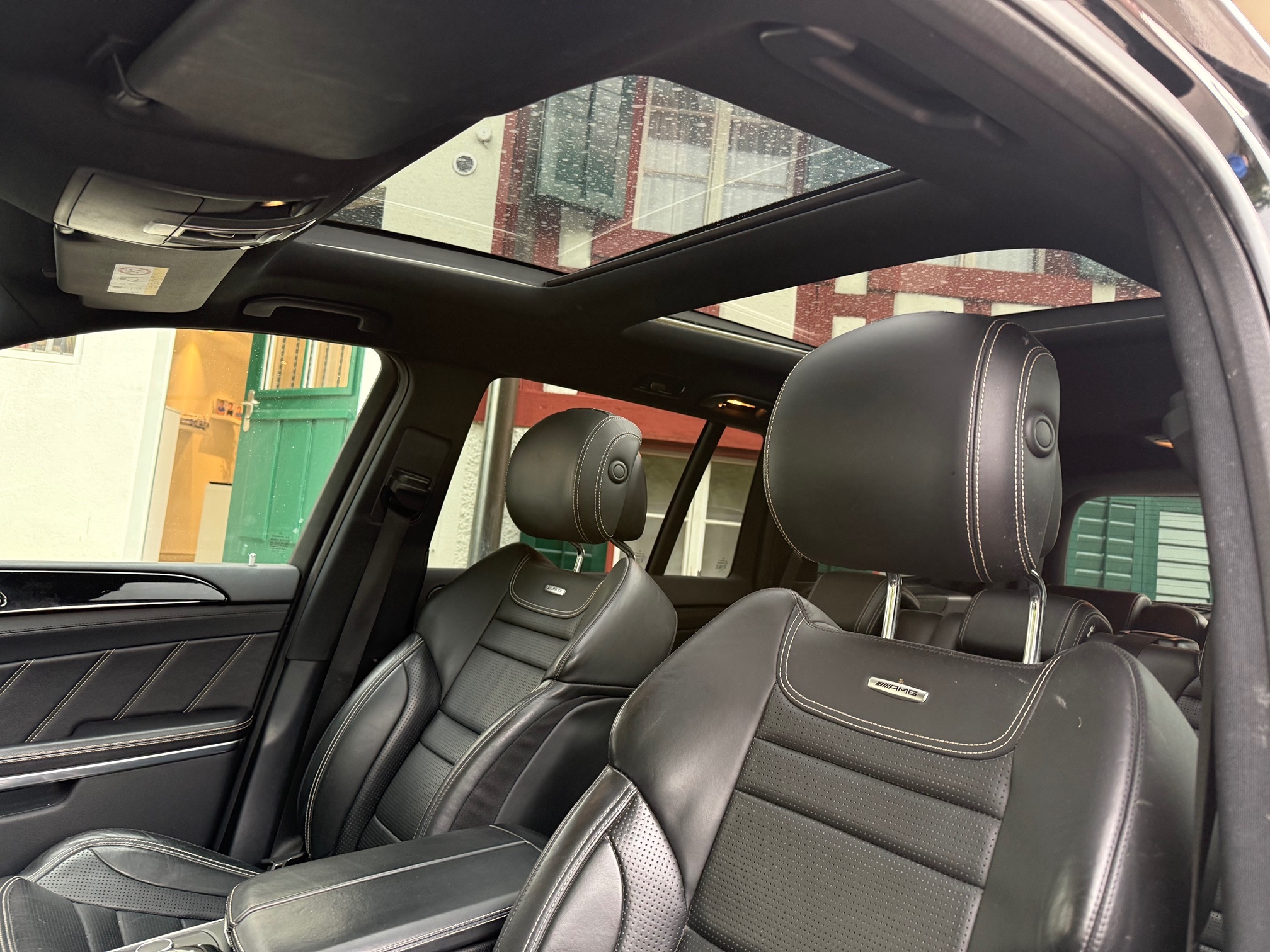 MERCEDES-BENZ AMG GLS 63 — zdjęcie 14