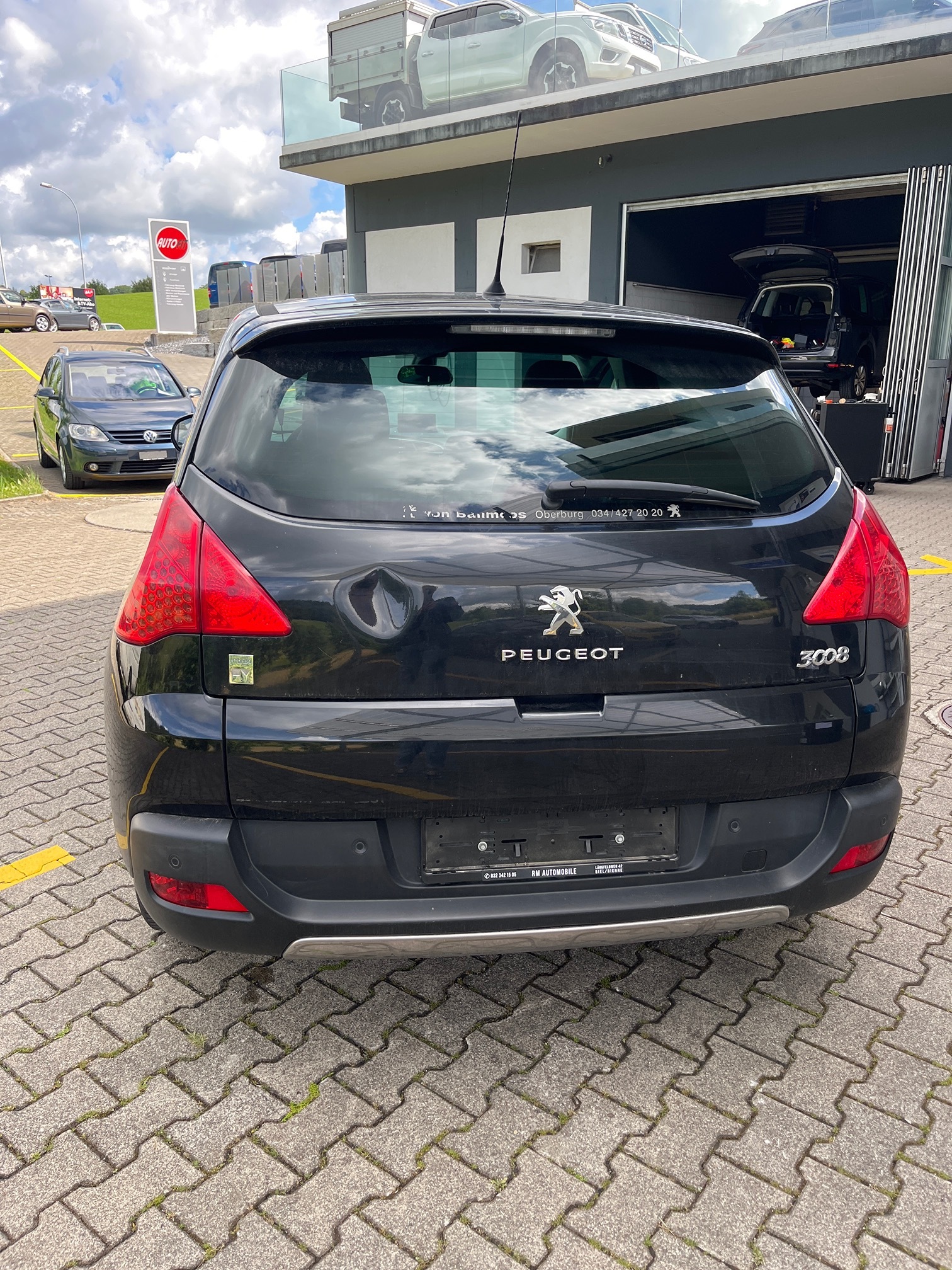 PEUGEOT 3008 HYbrid4 — zdjęcie 6