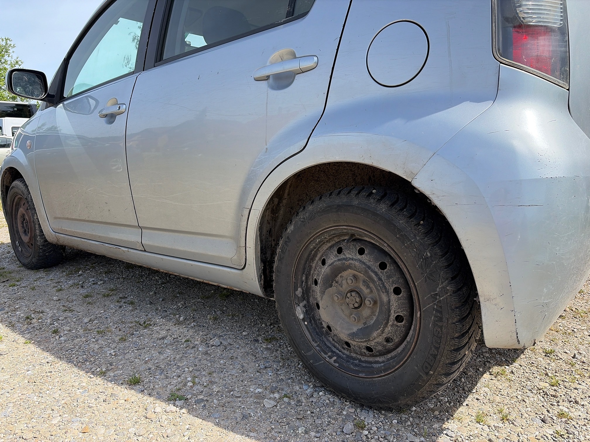 DAIHATSU Sirion 1.3 4WD — zdjęcie 12
