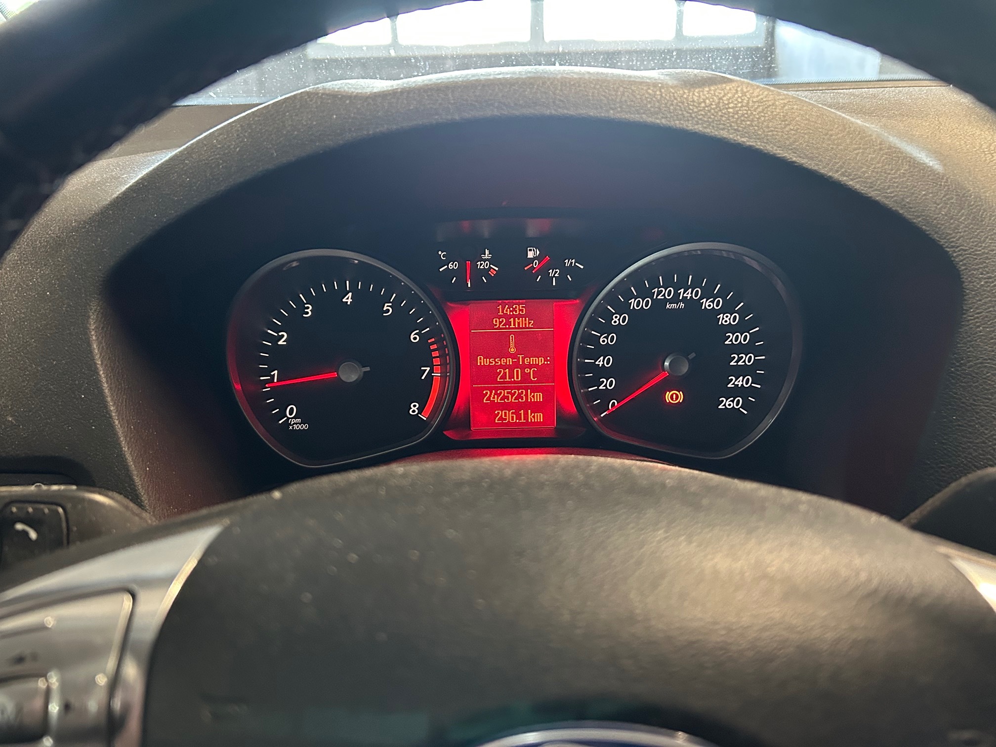 FORD Mondeo 1.6 SCTi — zdjęcie 12