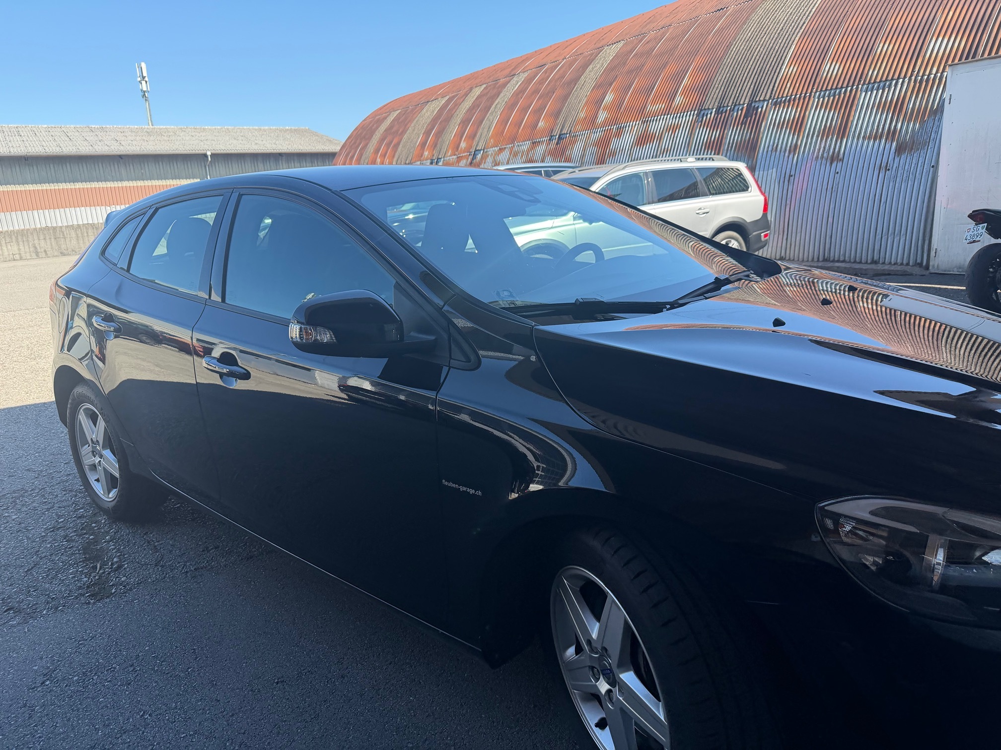 VOLVO V40 D3 — zdjęcie 4