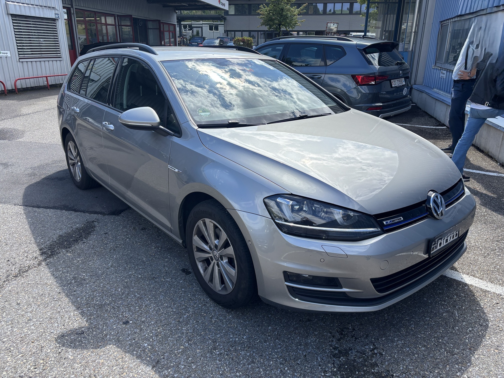 VW Golf Var. 1.4 TGI — zdjęcie 1