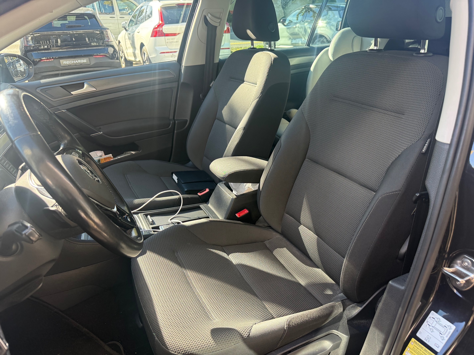 VW GOLF Var. 1.4TSI — zdjęcie 7