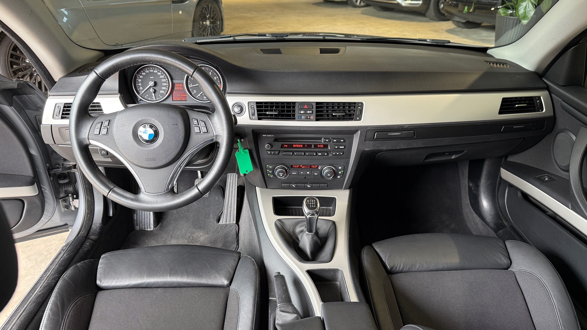 BMW 335i xDrive Coupé — zdjęcie 9