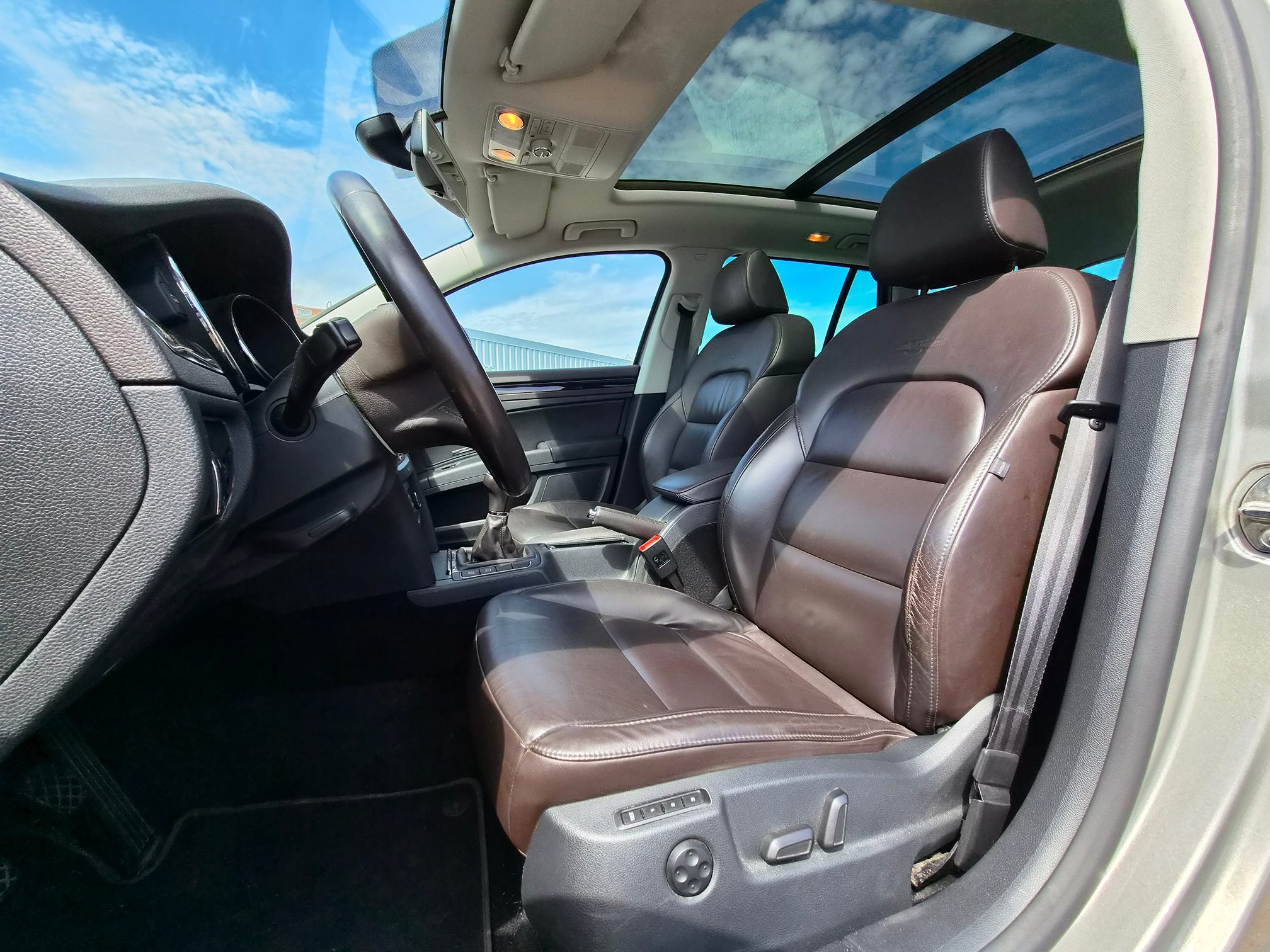 SKODA Superb 2.0 TDI — zdjęcie 6