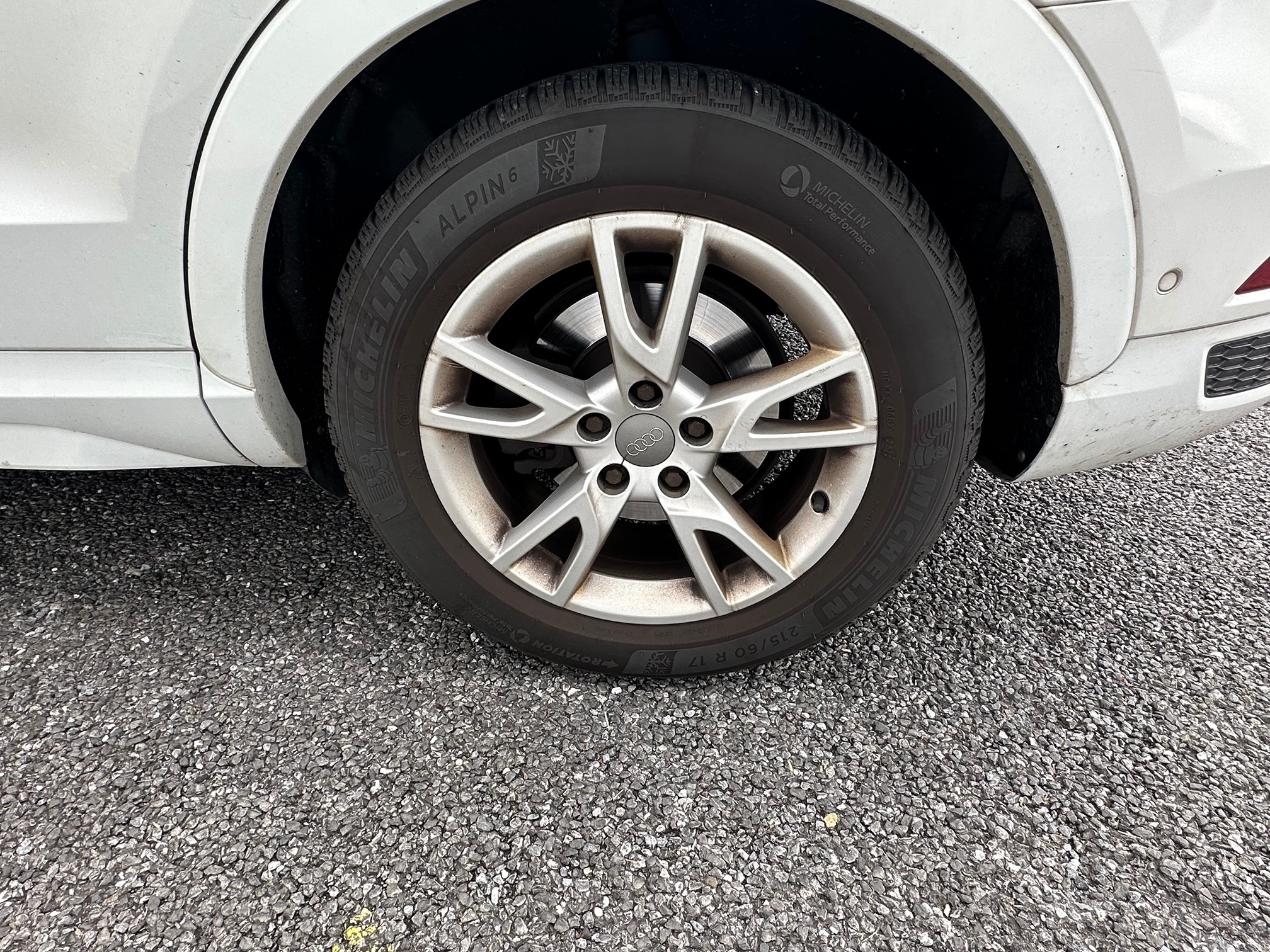 AUDI Q3 2.0TDI quattro — zdjęcie 6