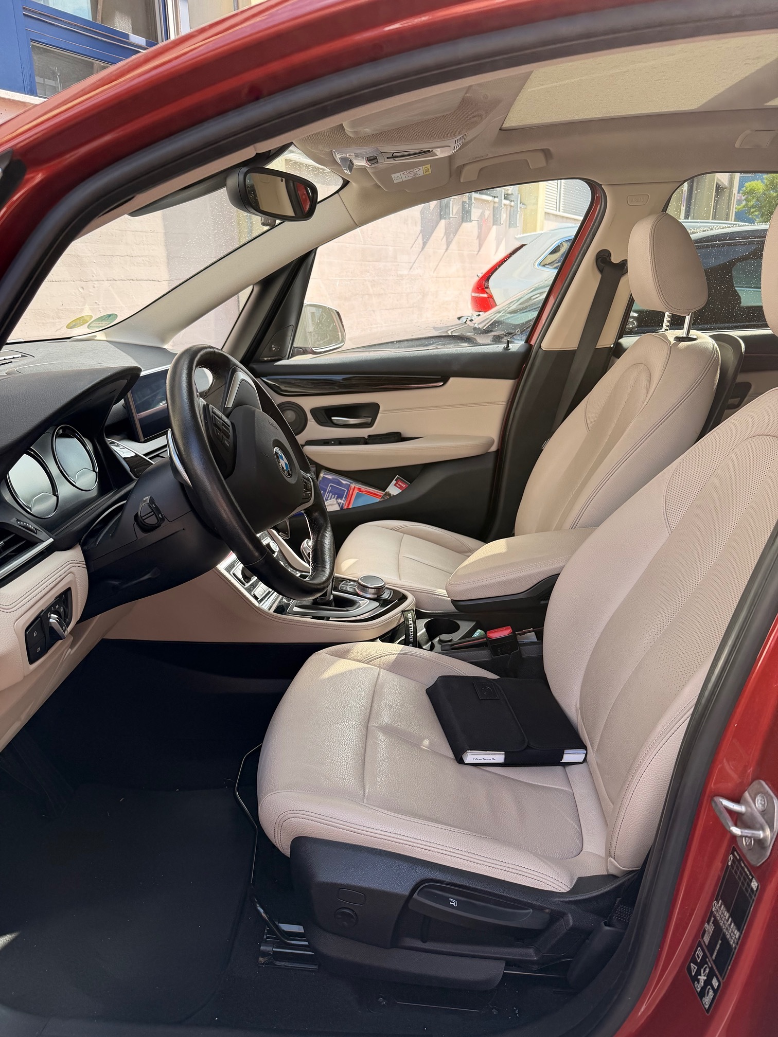 BMW 220d xDrive GT — zdjęcie 6
