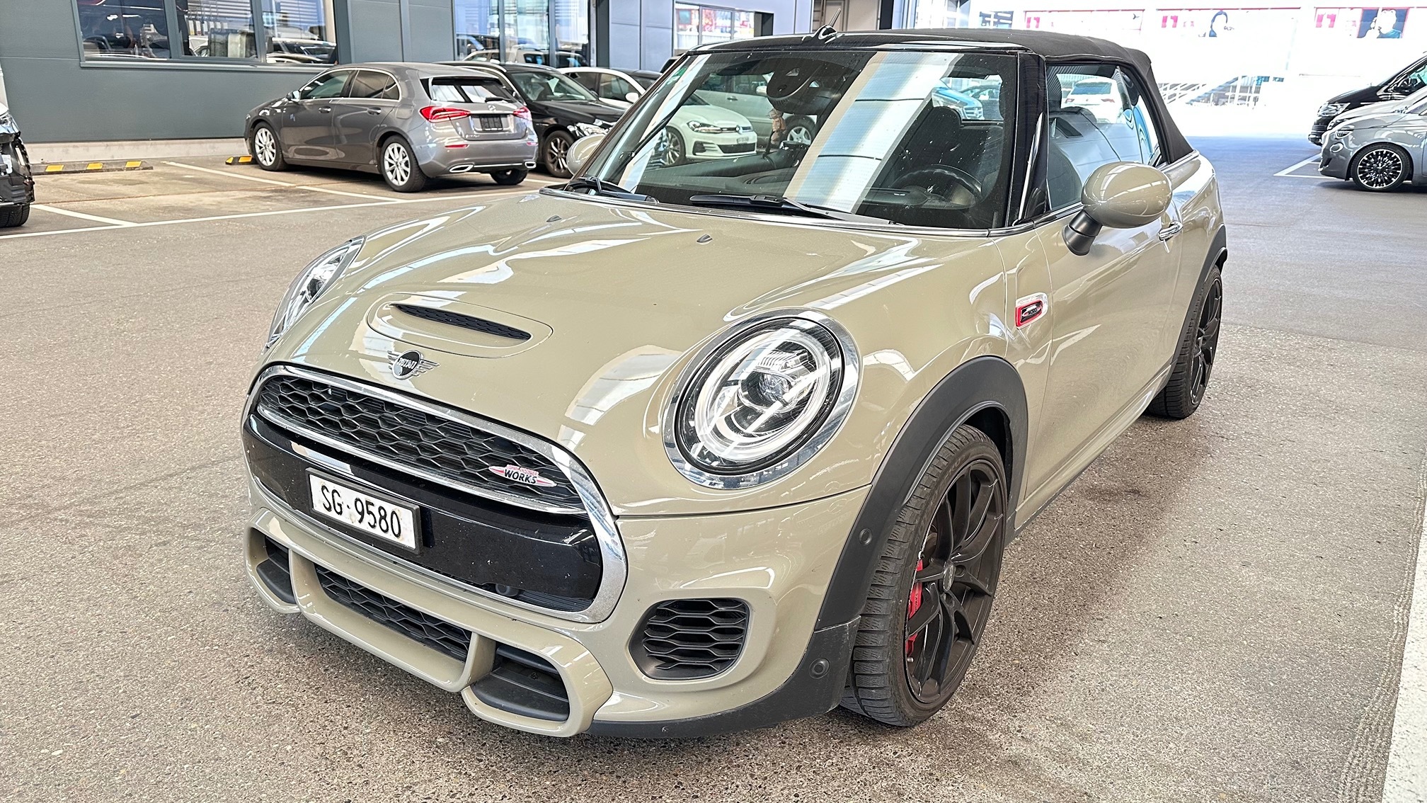 MINI Cabrio JCW — zdjęcie 1