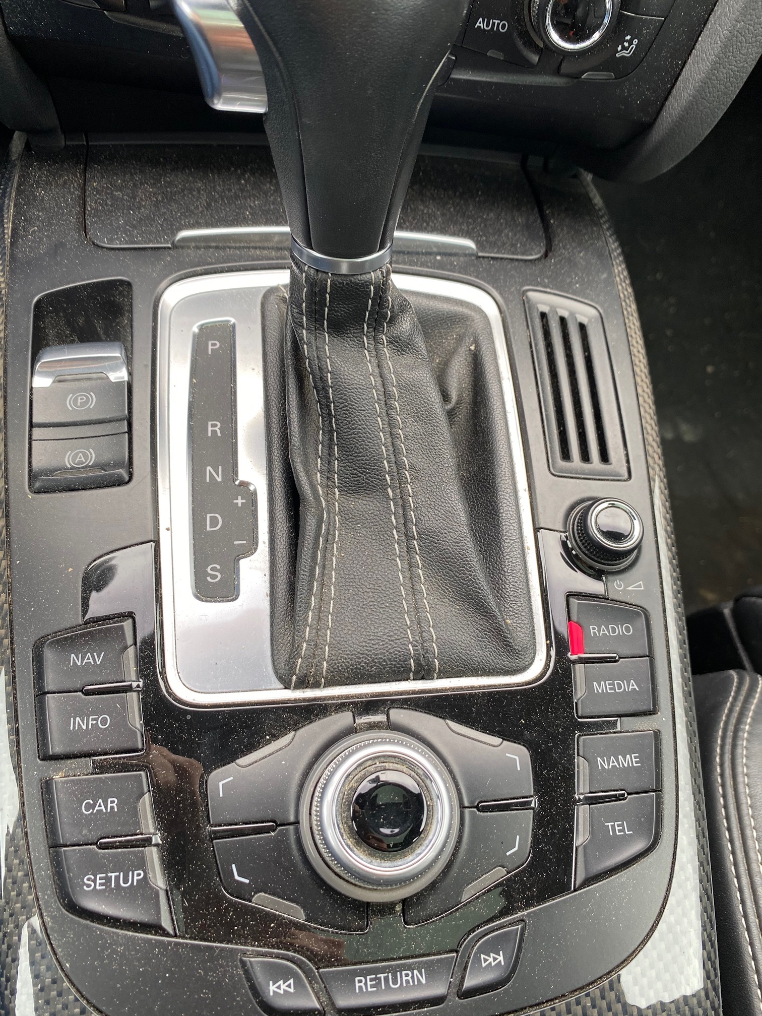 AUDI S4 Av. 3.0TFSI — zdjęcie 15