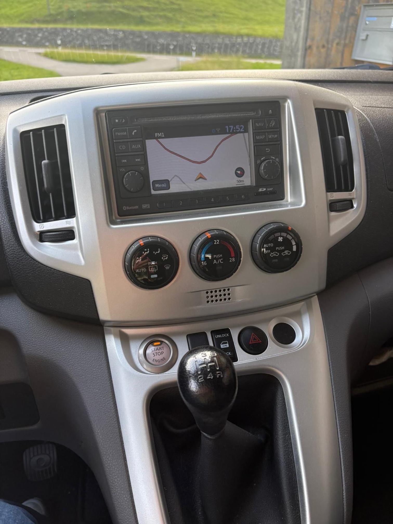 NISSAN NV200 — zdjęcie 12
