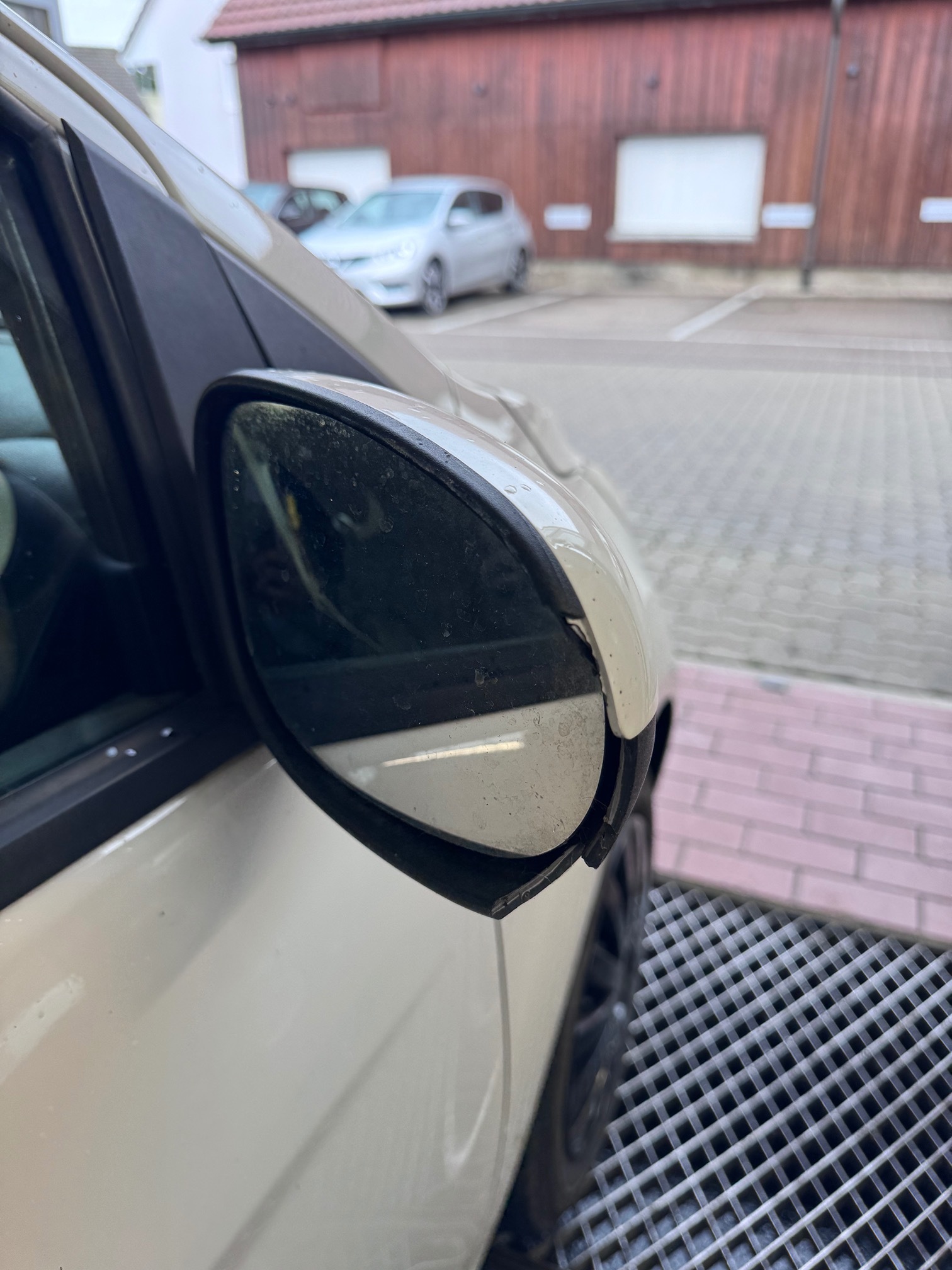 FORD Ka 1.25i — zdjęcie 15