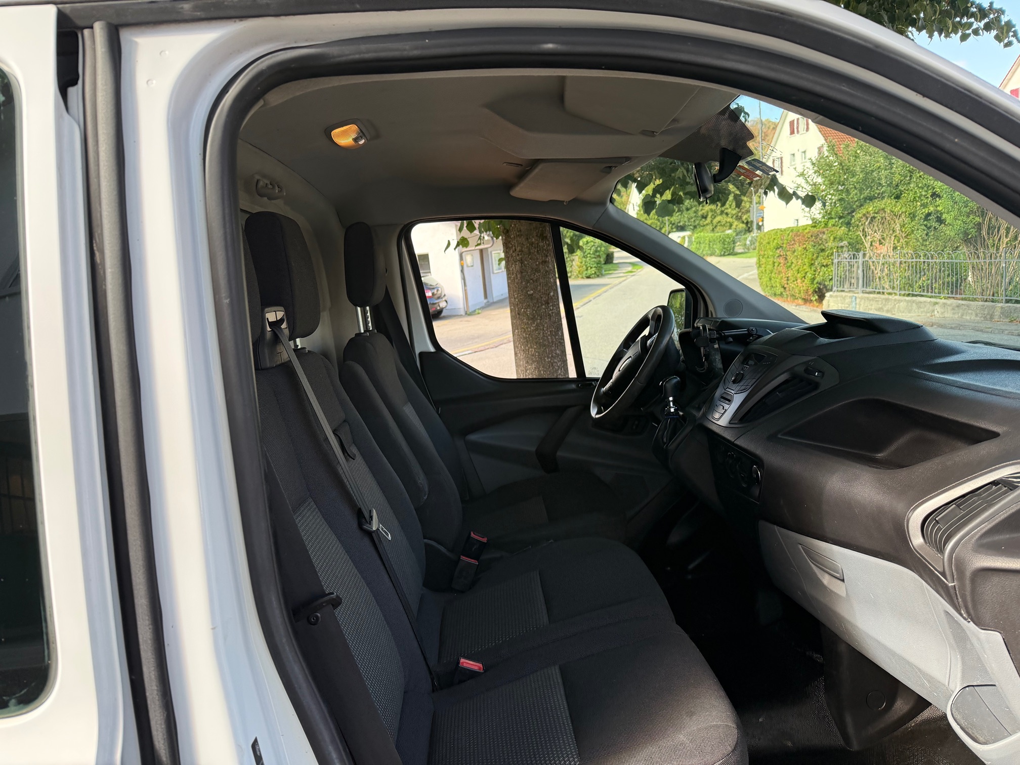 FORD Transit Custom — zdjęcie 9