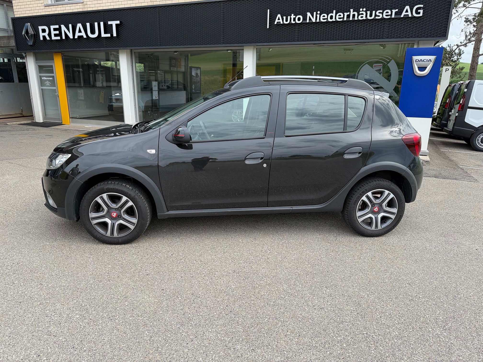 DACIA Sandero 90 — zdjęcie 2
