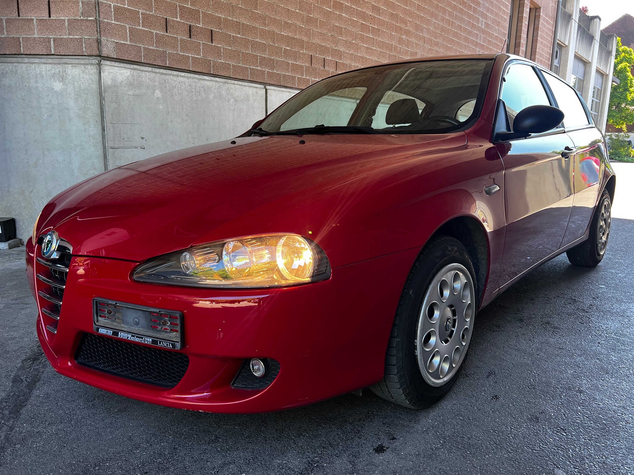 ALFA ROMEO 147 1.6 TS 16V — zdjęcie 1