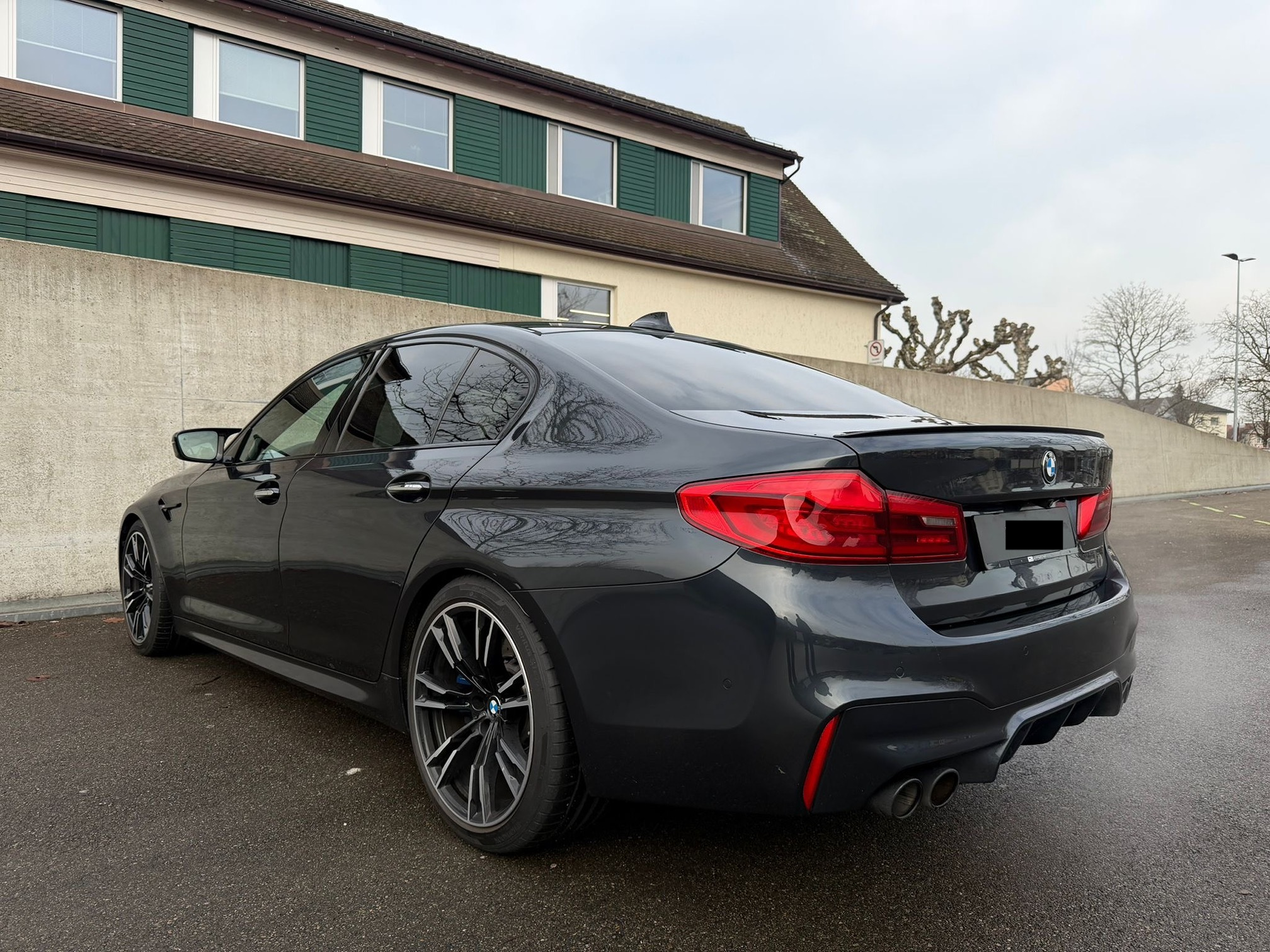 BMW M5 — zdjęcie 6