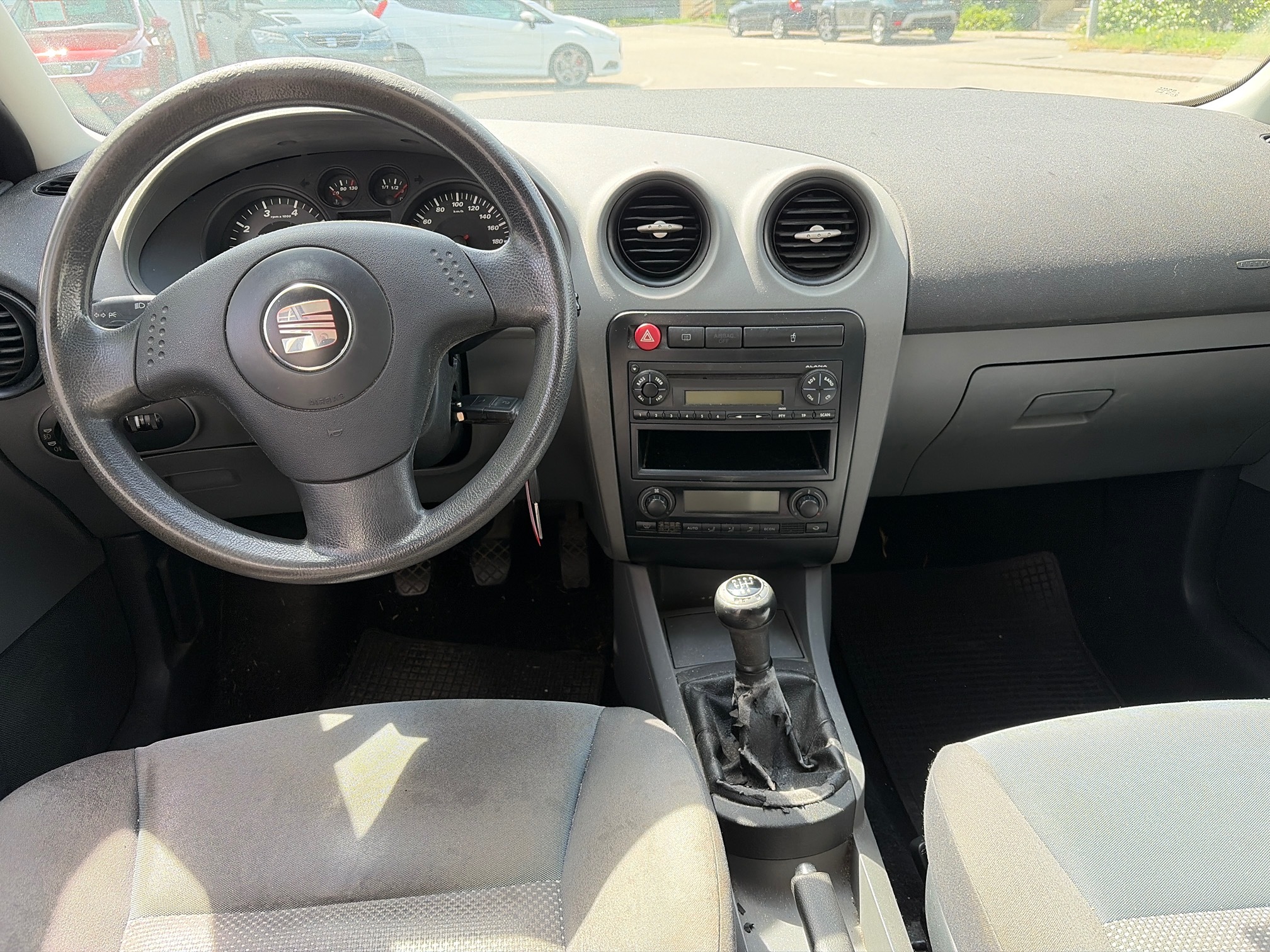 SEAT Ibiza — zdjęcie 11