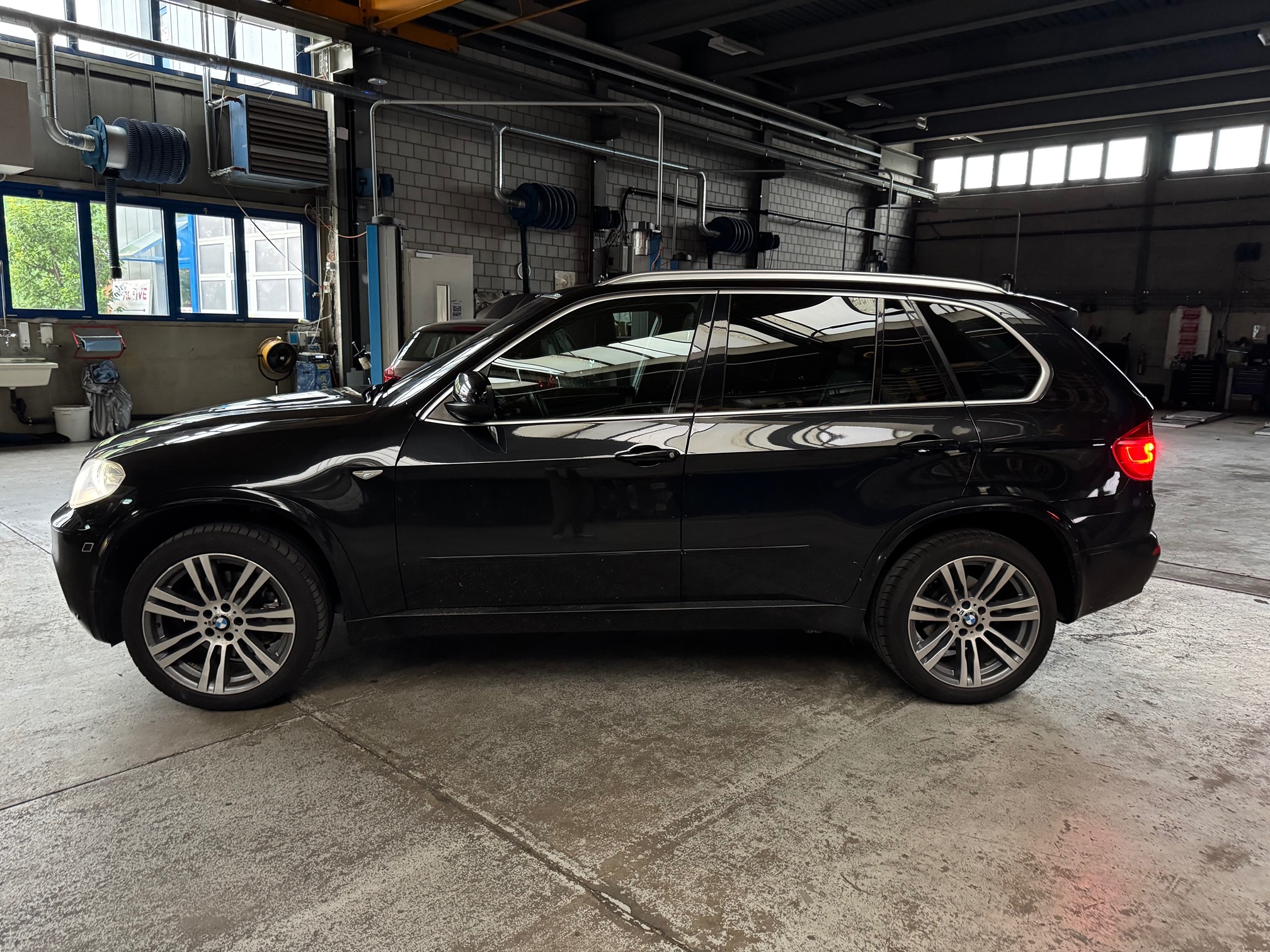 BMW X5 xDrive40d — zdjęcie 4