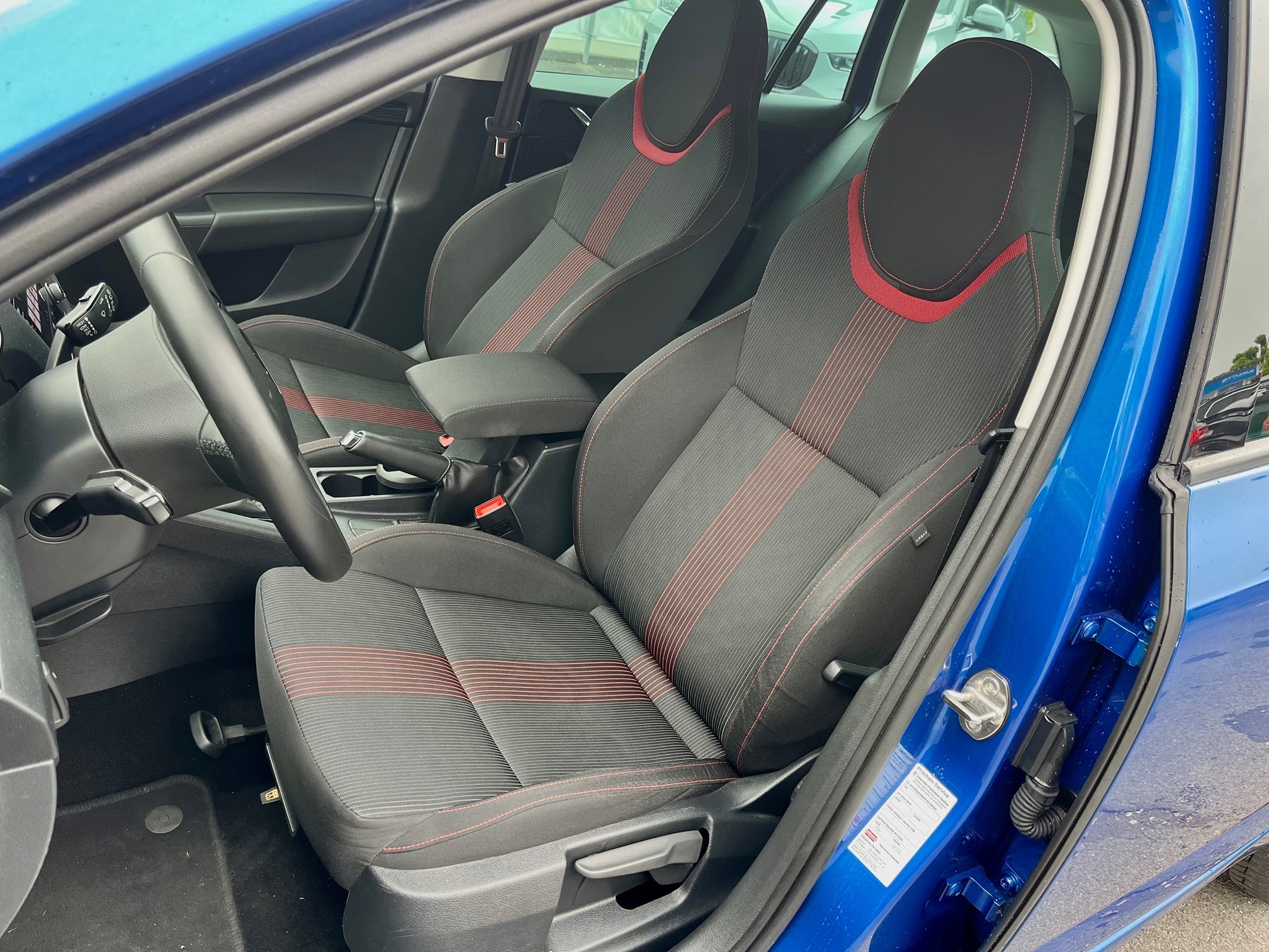 SKODA Octavia C 1.5TSI 150PS  6 Gang( MFK 10.2025) — zdjęcie 11
