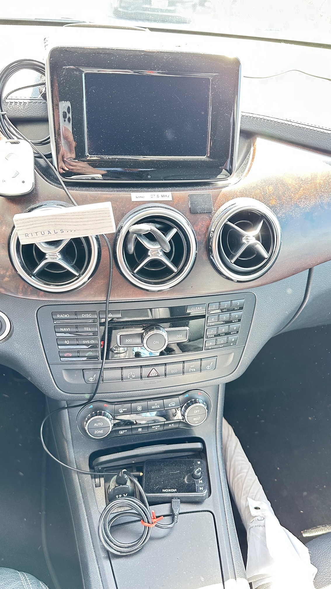 MERCEDES-BENZ B 220 4m — zdjęcie 13