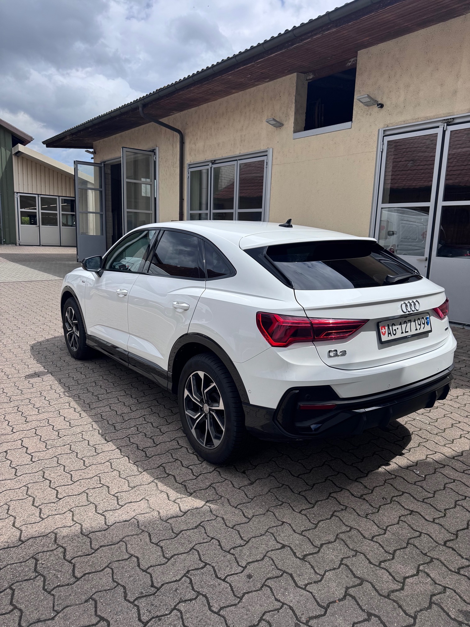 AUDI Q3 SB 40 TDI qu — zdjęcie 6