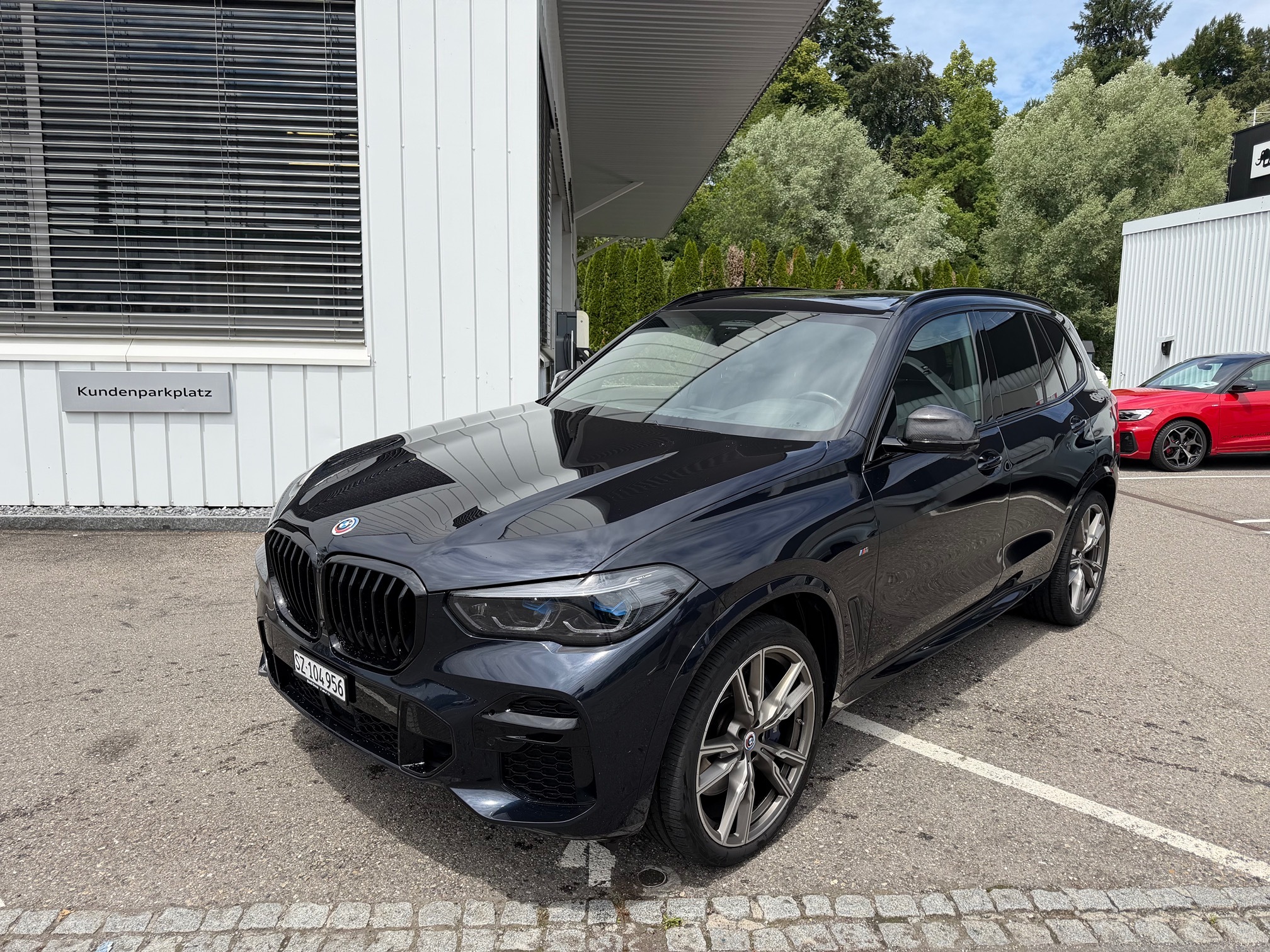 BMW X5 M50i — zdjęcie 11