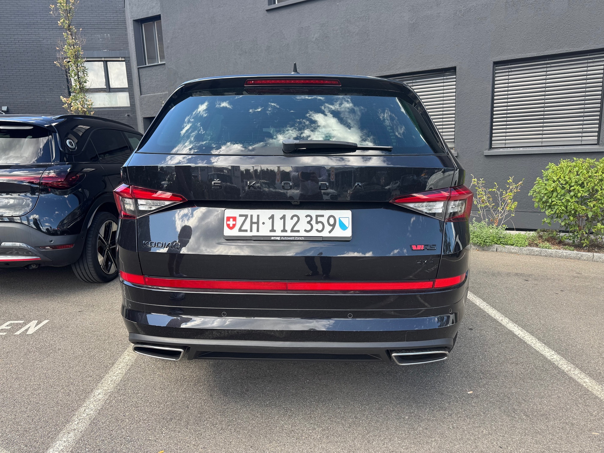 SKODA SUPERB — zdjęcie 2