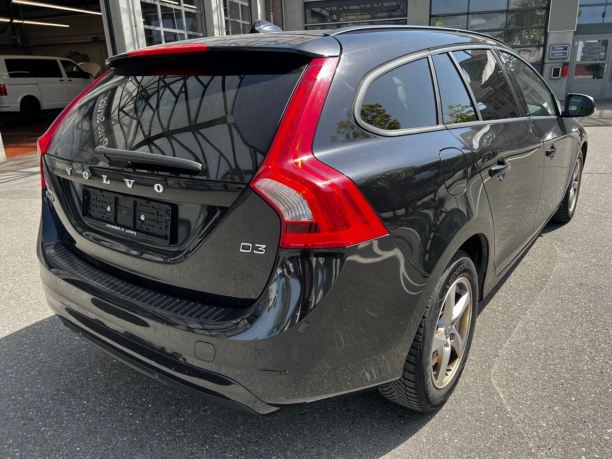 VOLVO V60 D3 — zdjęcie 7