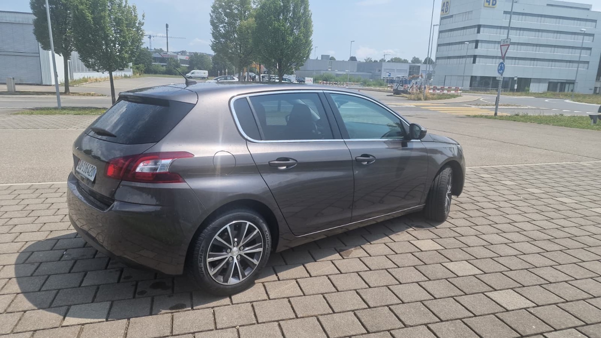 PEUGEOT 308 1.6HDi SST — zdjęcie 3
