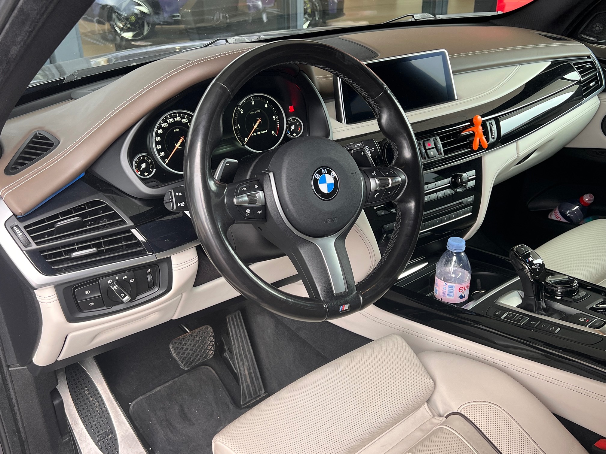 BMW X5 M50d — zdjęcie 5