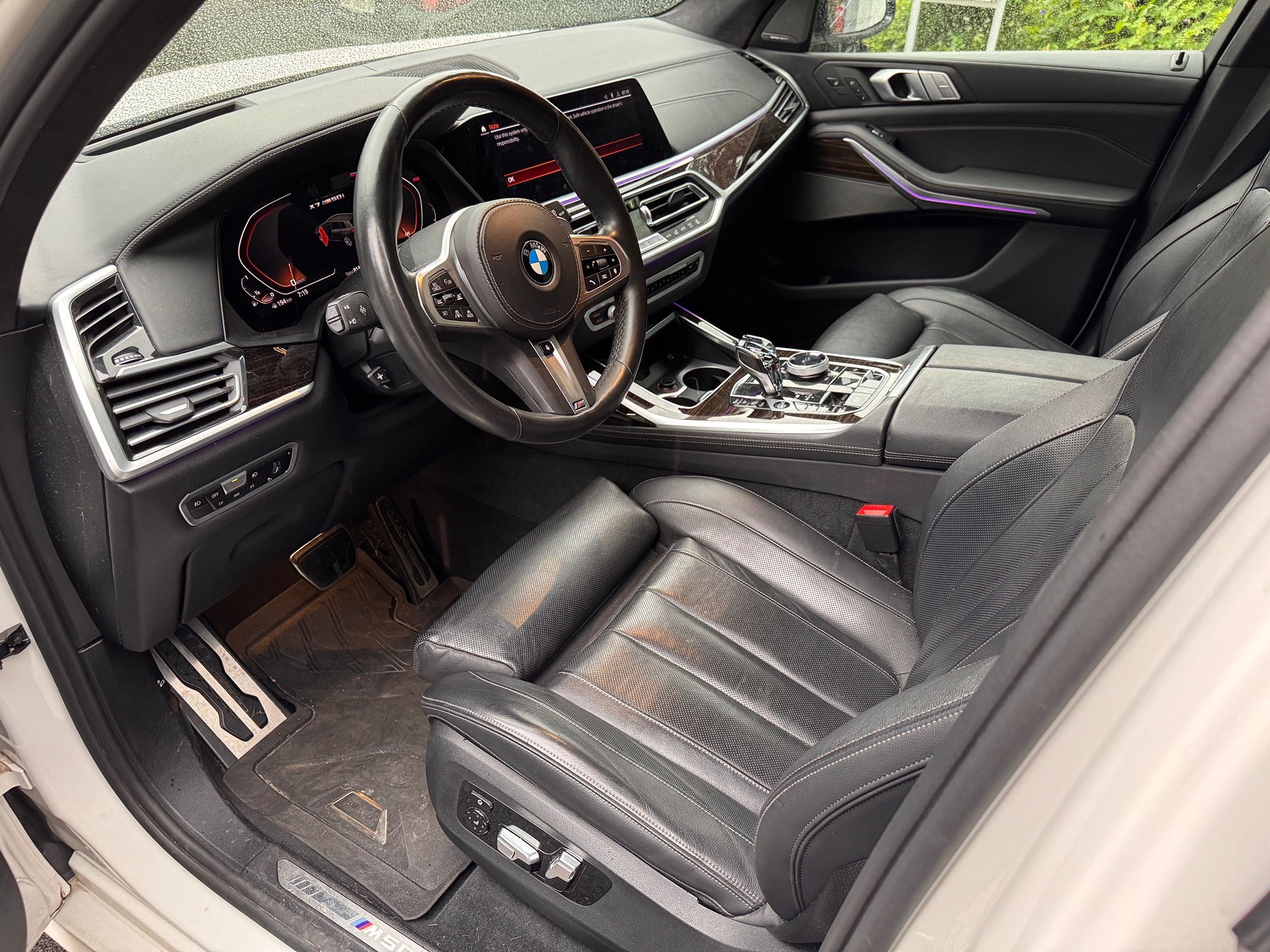 BMW X7 M50i — zdjęcie 9