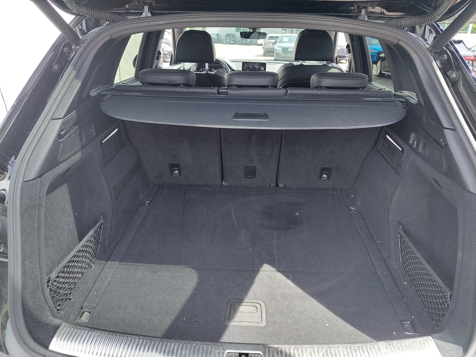 AUDI Q5 40 TDI quattro — zdjęcie 5