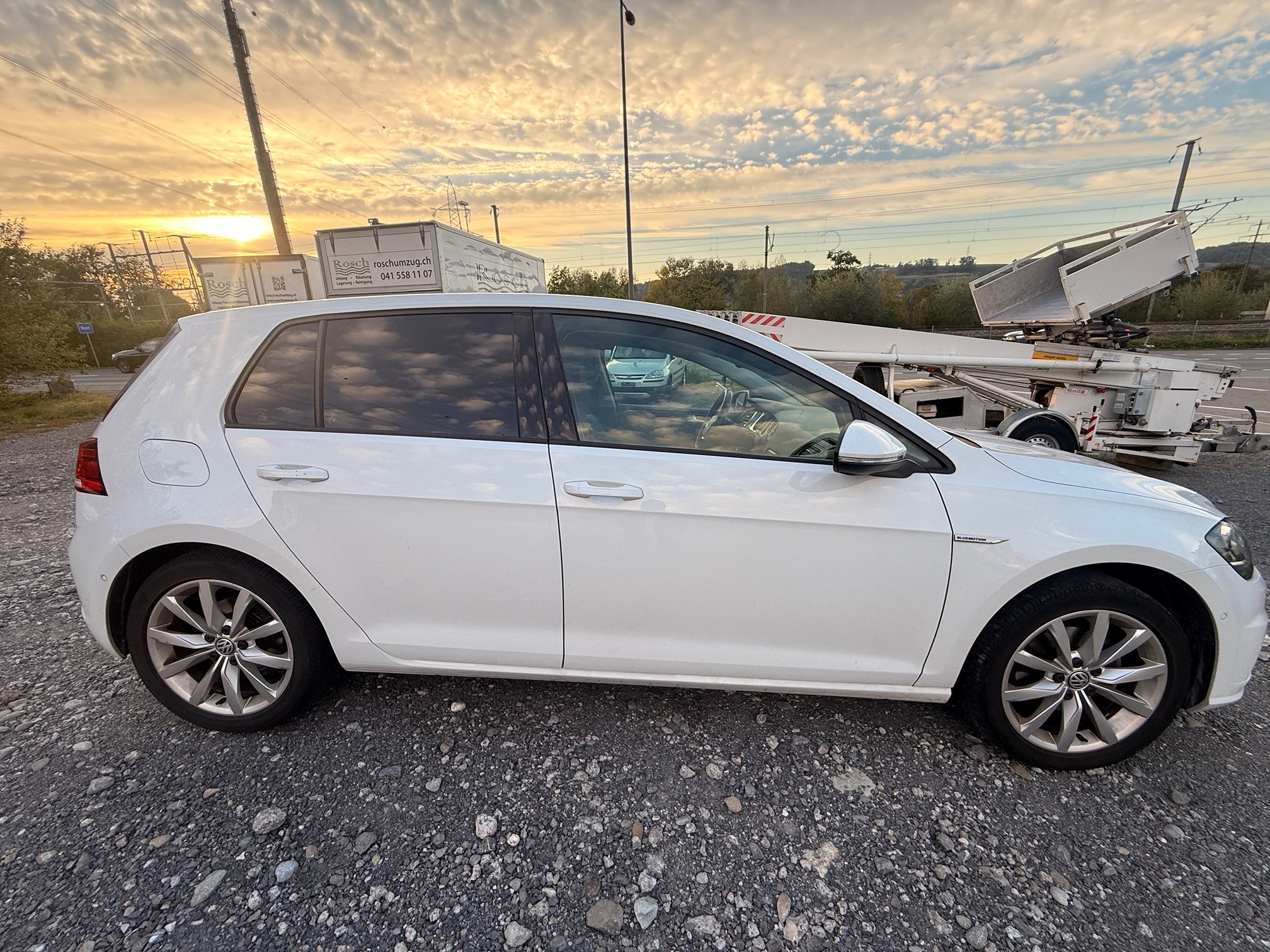 VW Golf 7 1.5 *Automat / MFK bis 06.2028 / Rückfahrkamera und vieles mehr* — zdjęcie 4