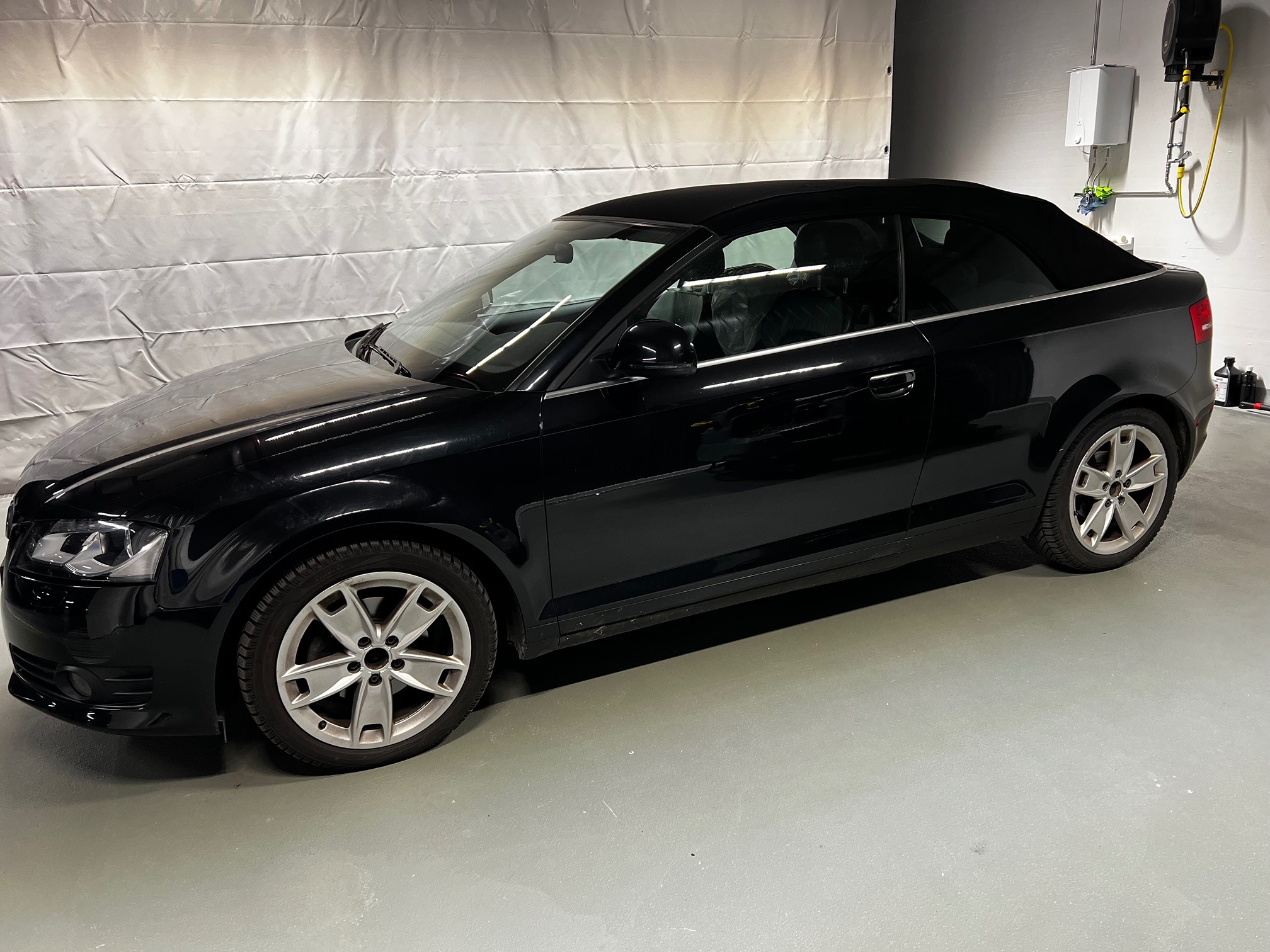 AUDI A3 Cabrio 2.0 TDI — zdjęcie 2