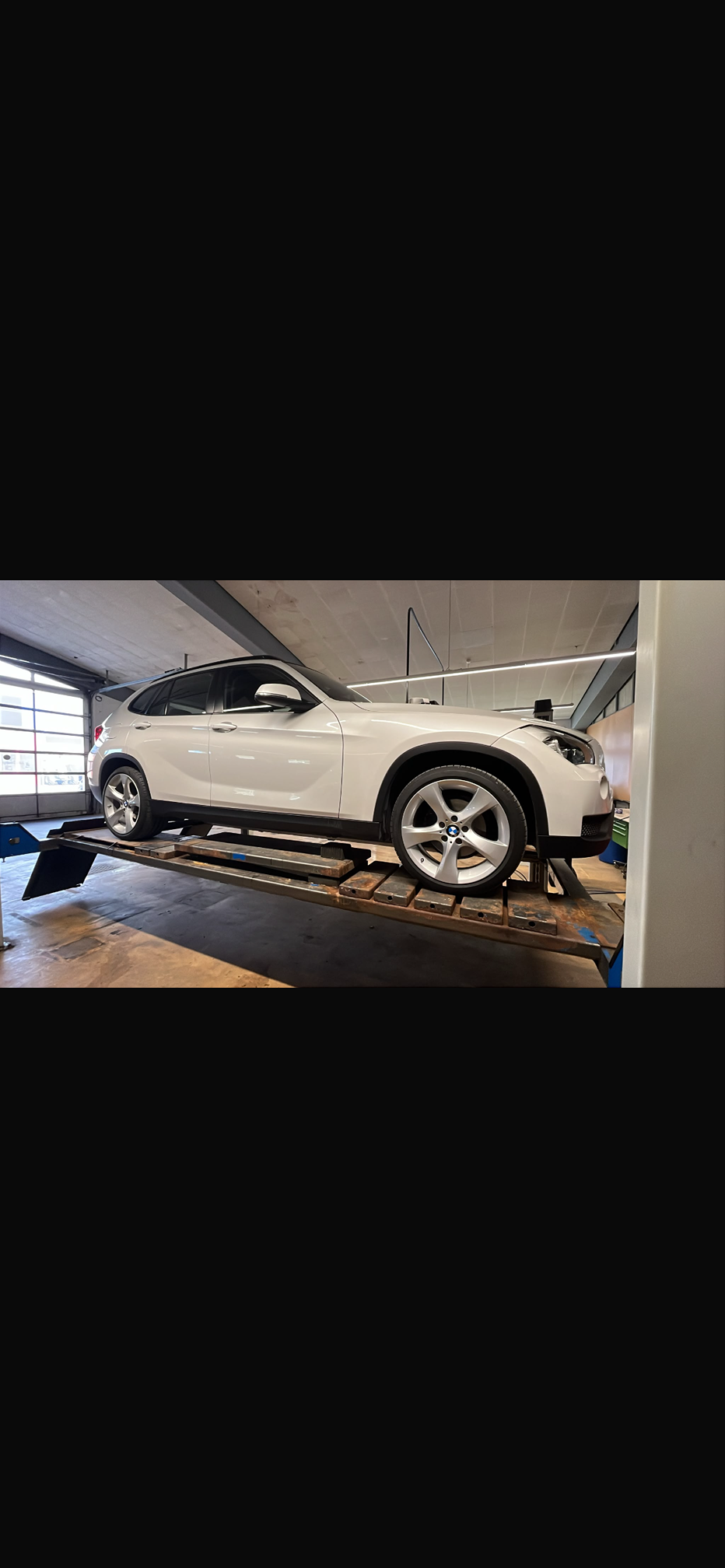 BMW X1 xDrive20i — zdjęcie 1