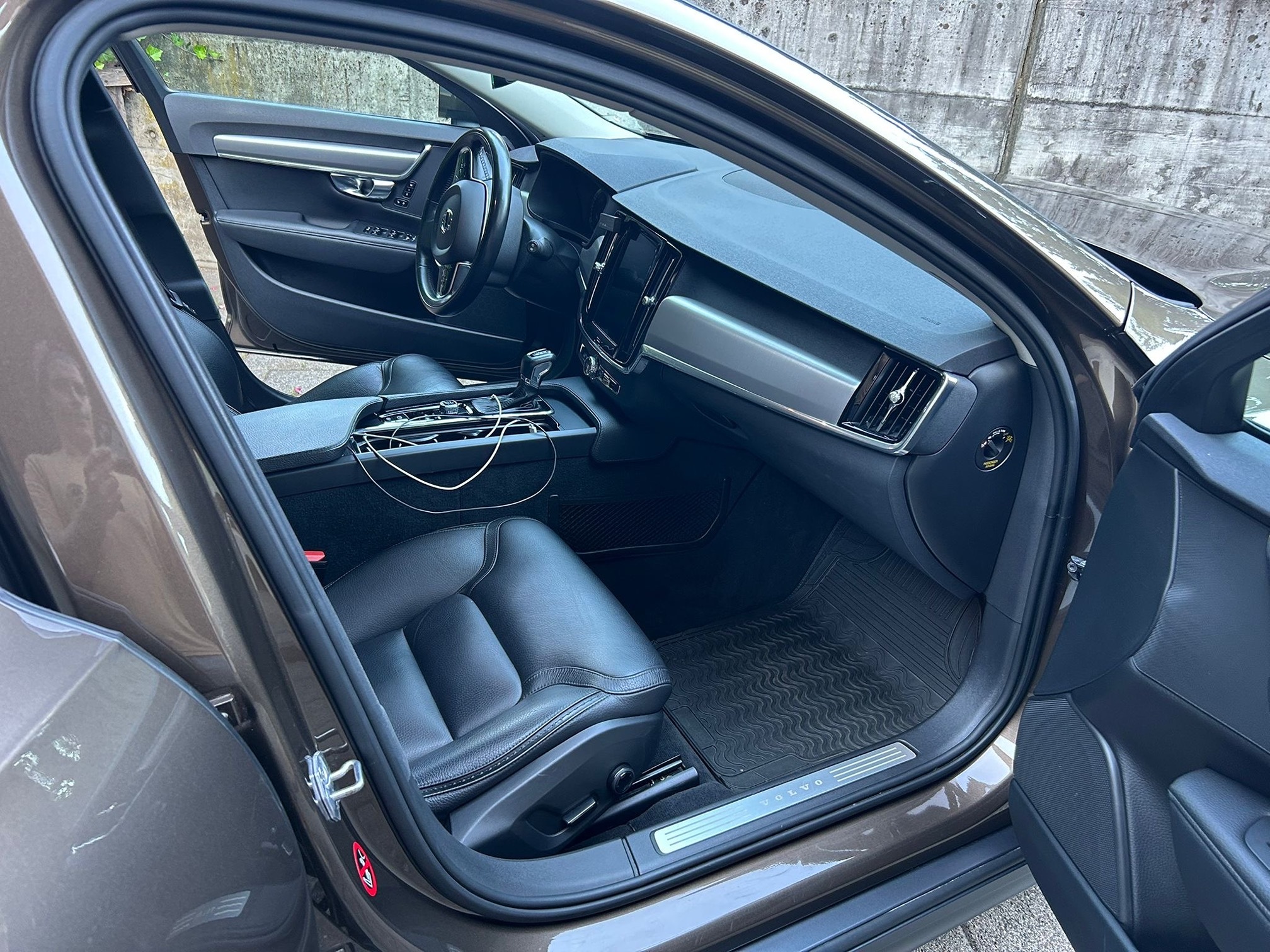 VOLVO V90 CC D4 AWD — zdjęcie 8