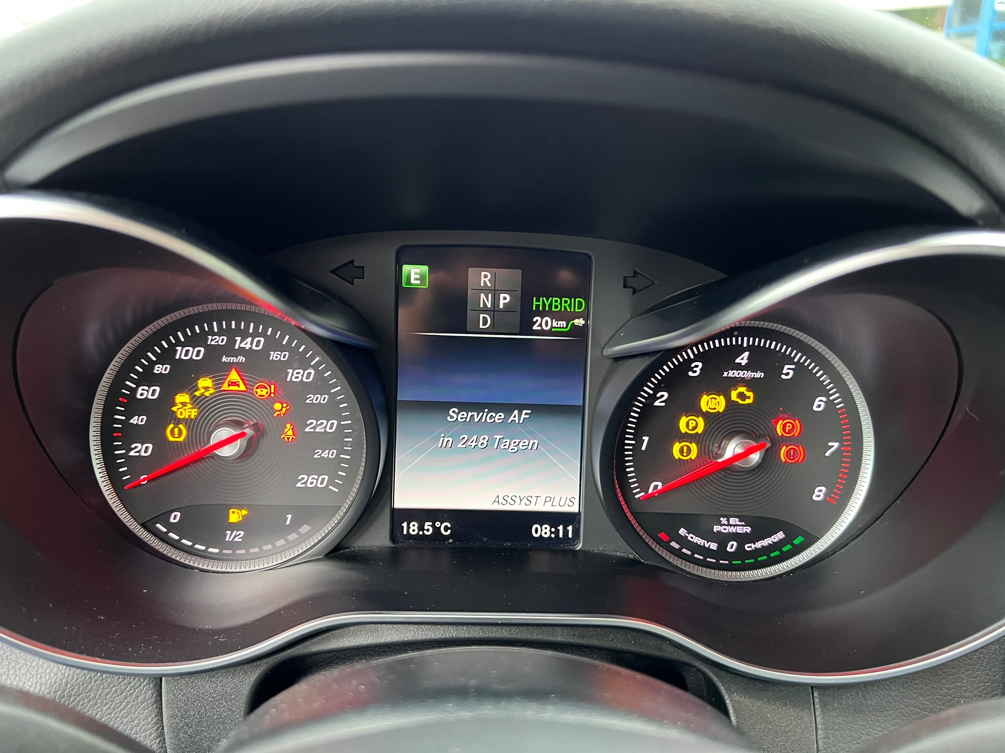 MERCEDES-BENZ GLC 350e 4matic EC — zdjęcie 10