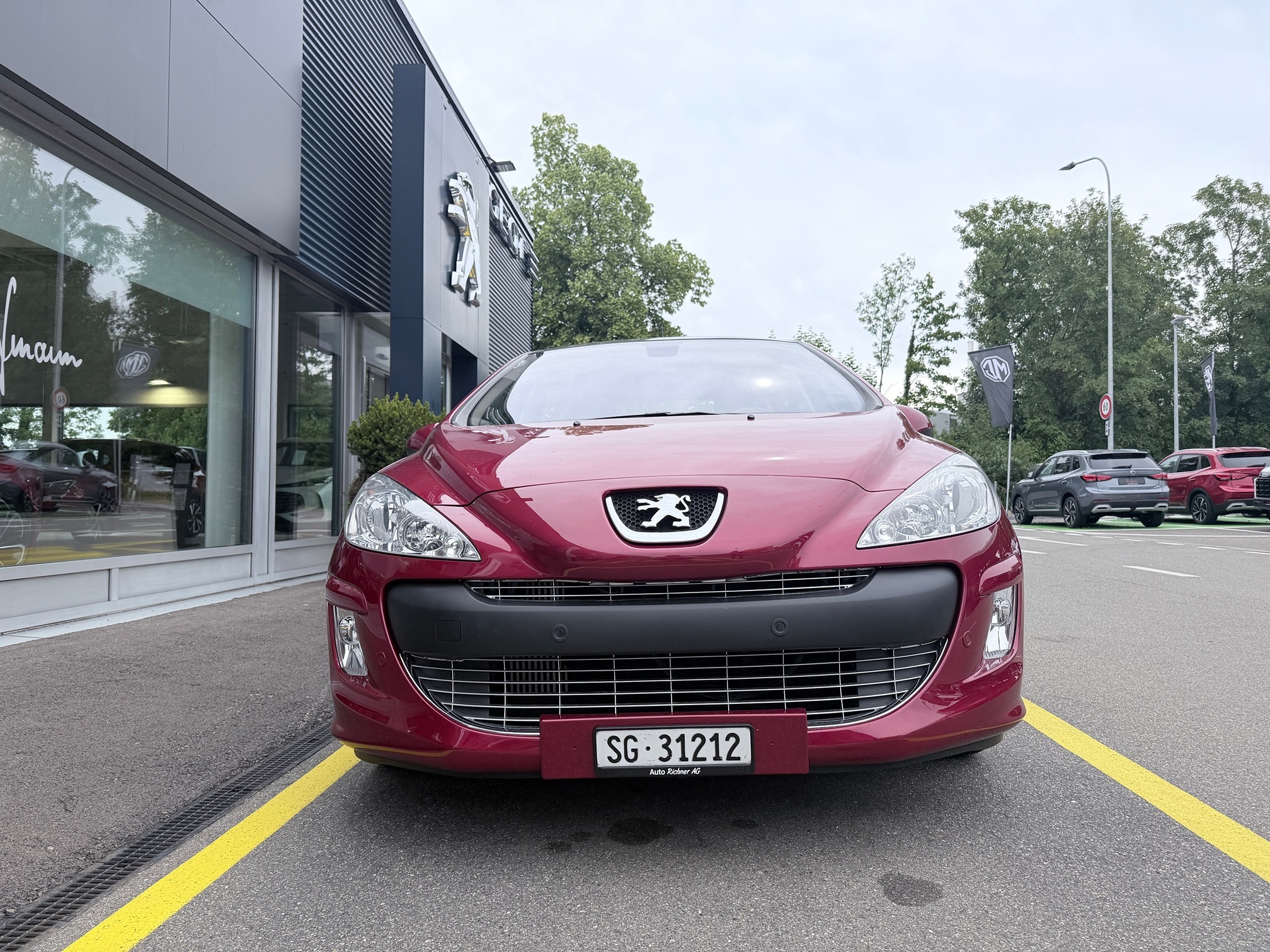 PEUGEOT 308 1.6i Turbo — zdjęcie 2