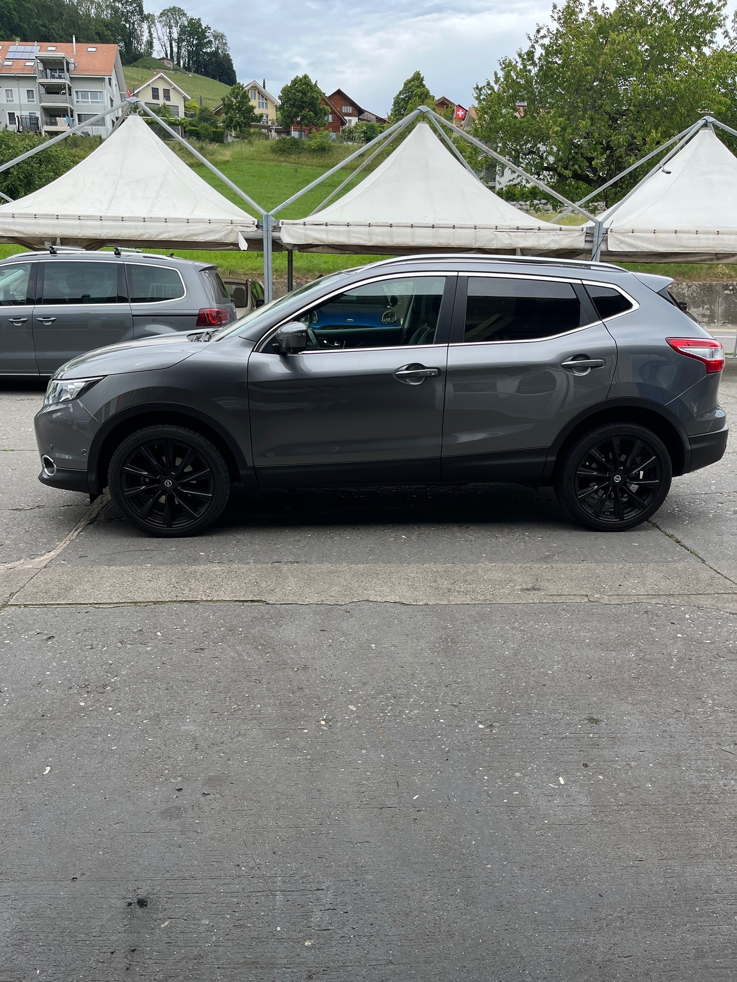 NISSAN Qashqai — zdjęcie 2
