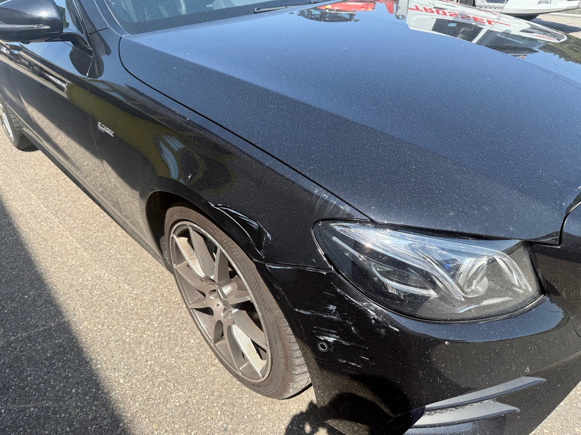MERCEDES-BENZ AMG E 43 — zdjęcie 4