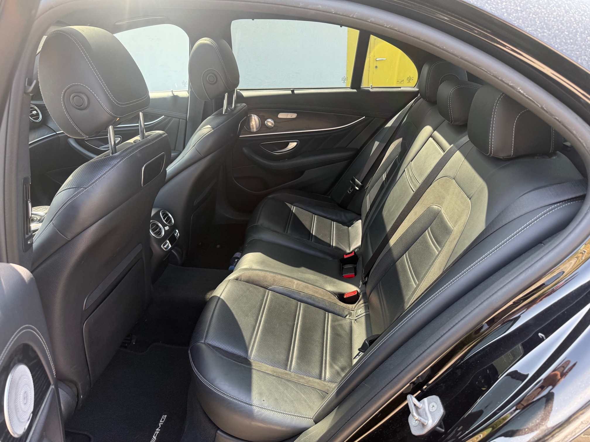 MERCEDES-BENZ AMG E 43 — zdjęcie 13