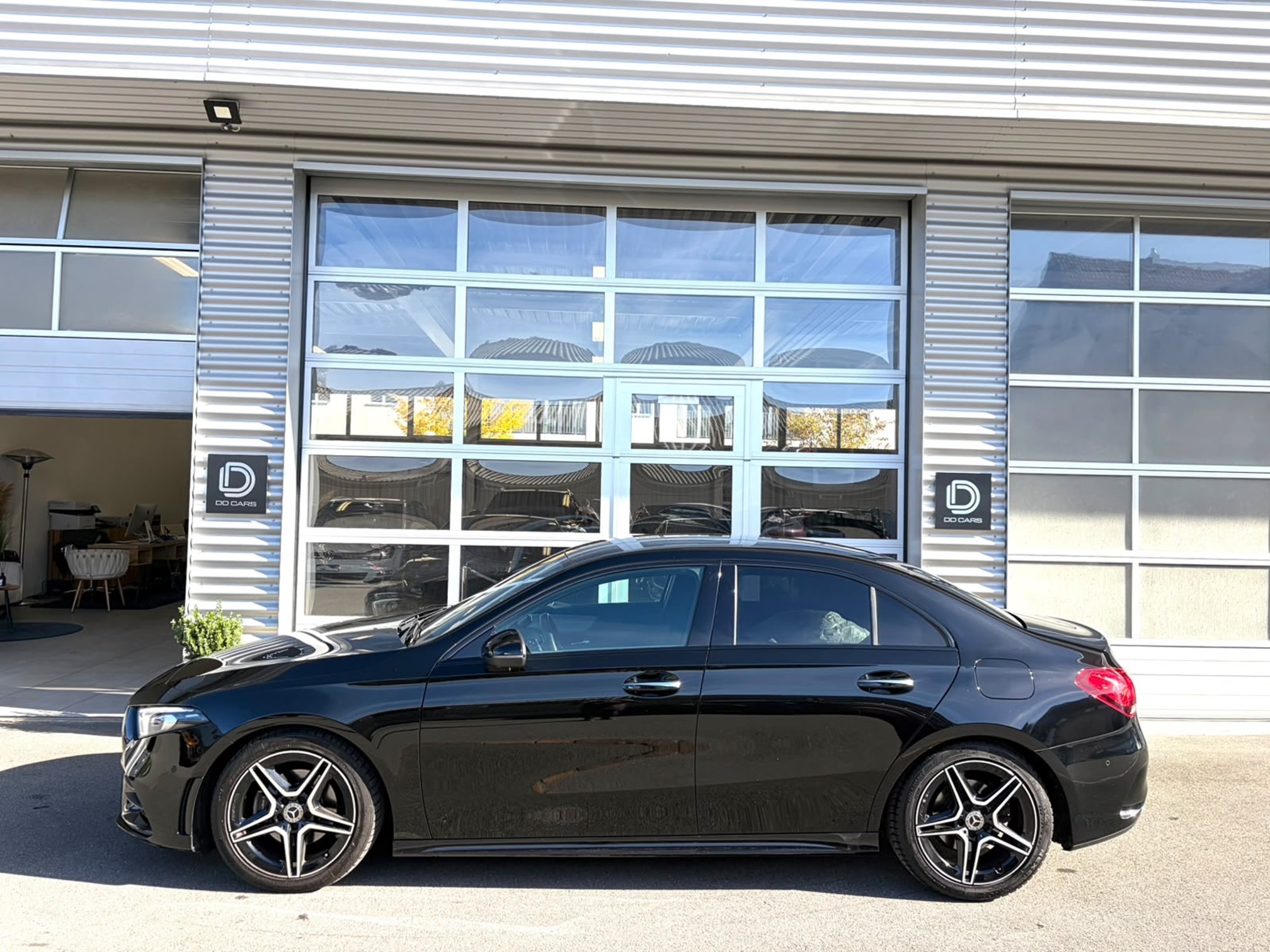 MERCEDES-BENZ A 200
