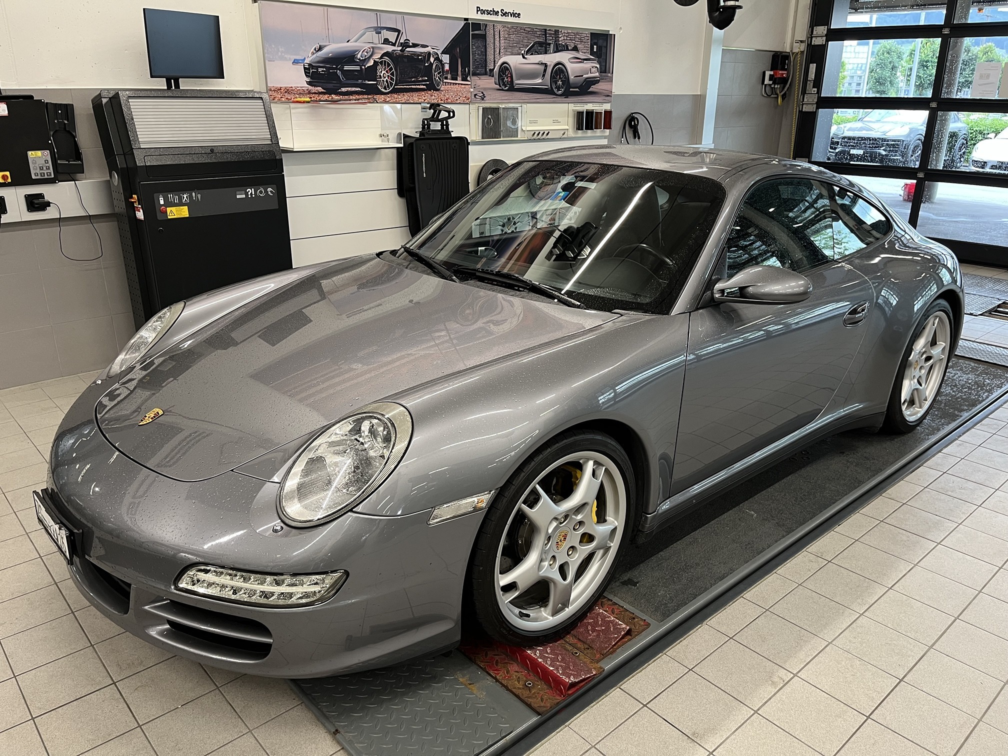 PORSCHE 911 Carrera 4S — zdjęcie 1
