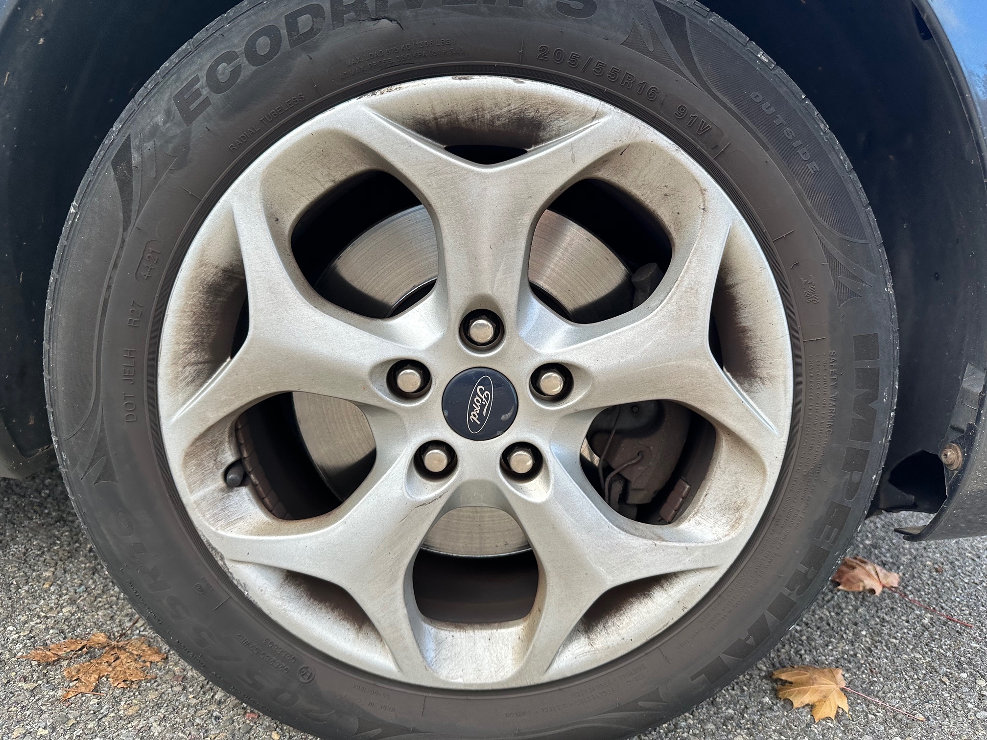 FORD Focus 2.0i 16V — zdjęcie 9