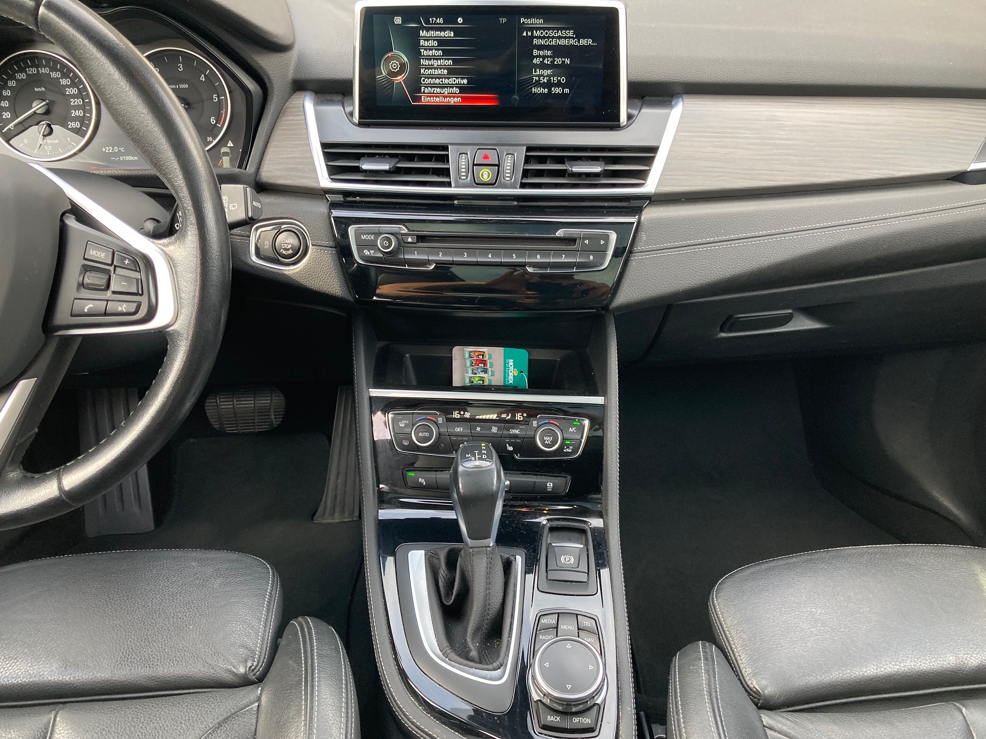 BMW 220d xDrive — zdjęcie 14